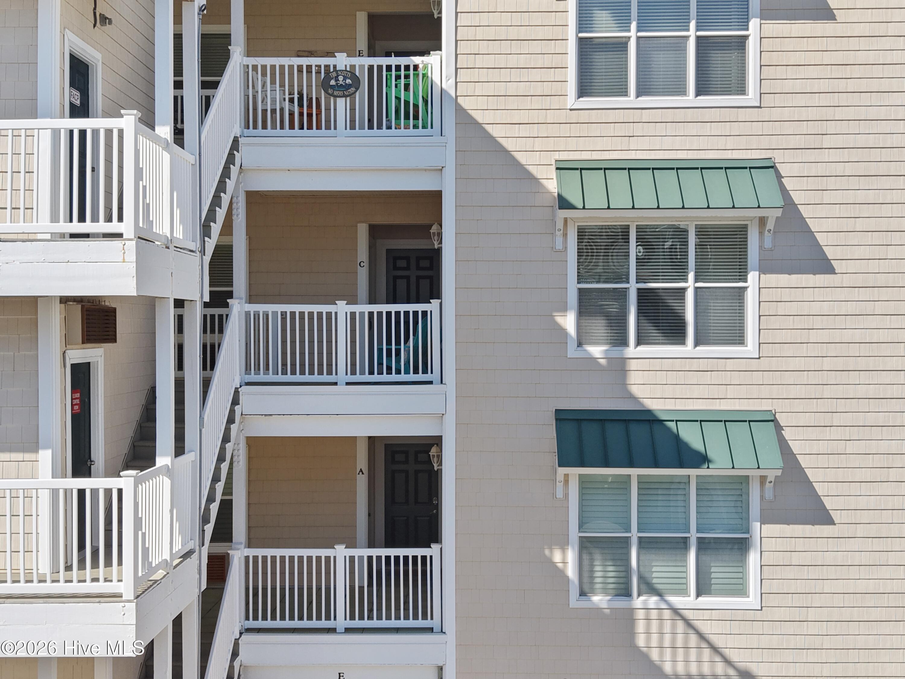 123 Via Old Sound Boulevard #c Property Photo 5