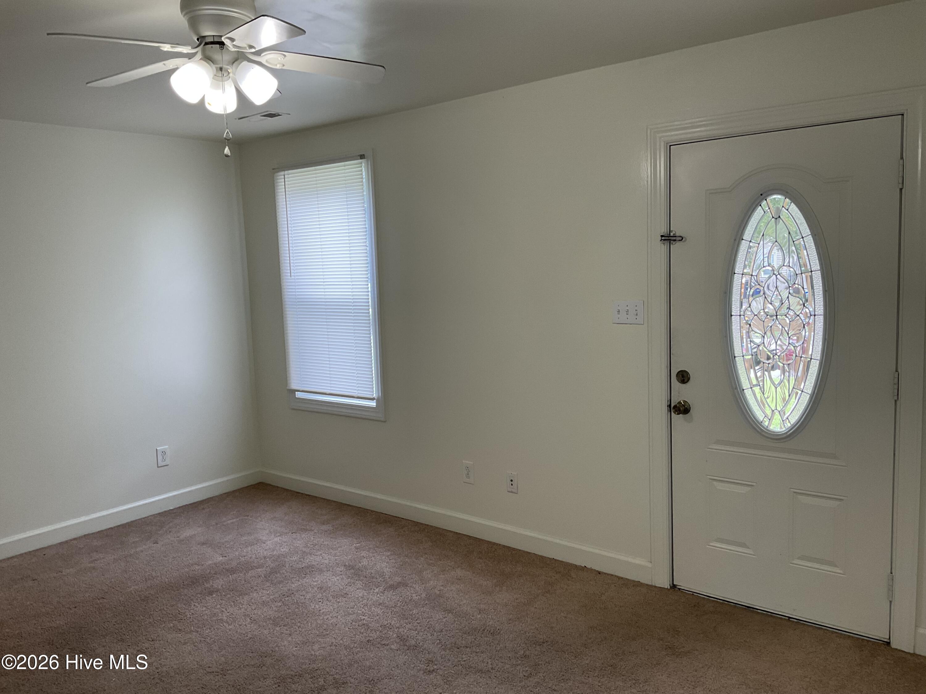 601 New River Drive Property Photo 2