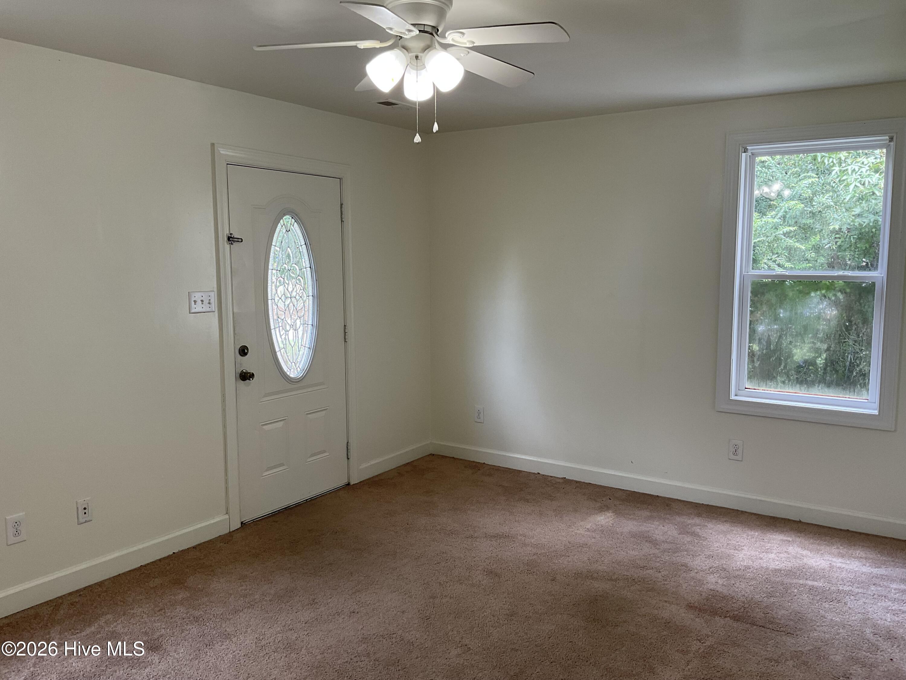 601 New River Drive Property Photo 3