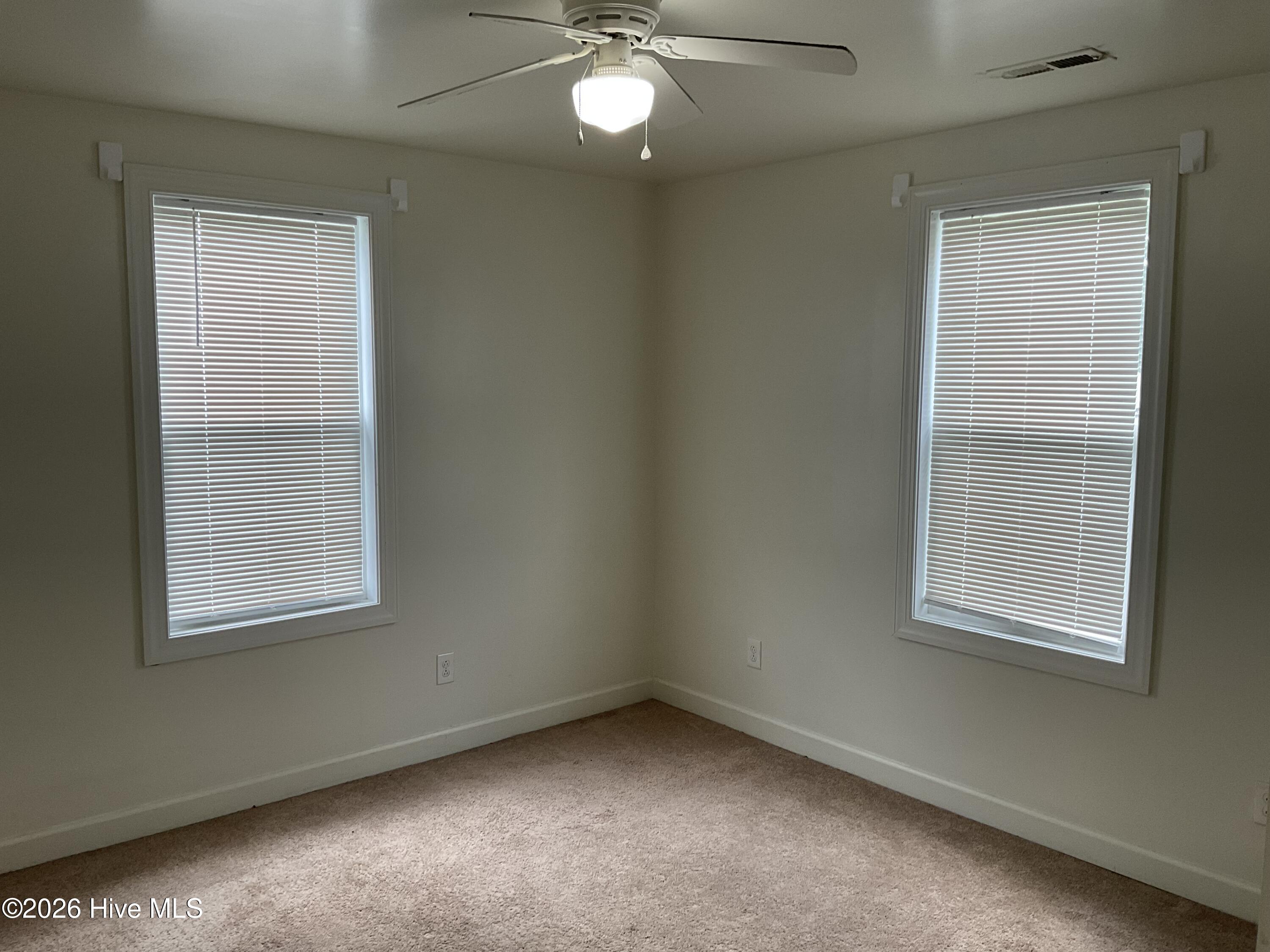 601 New River Drive Property Photo 10
