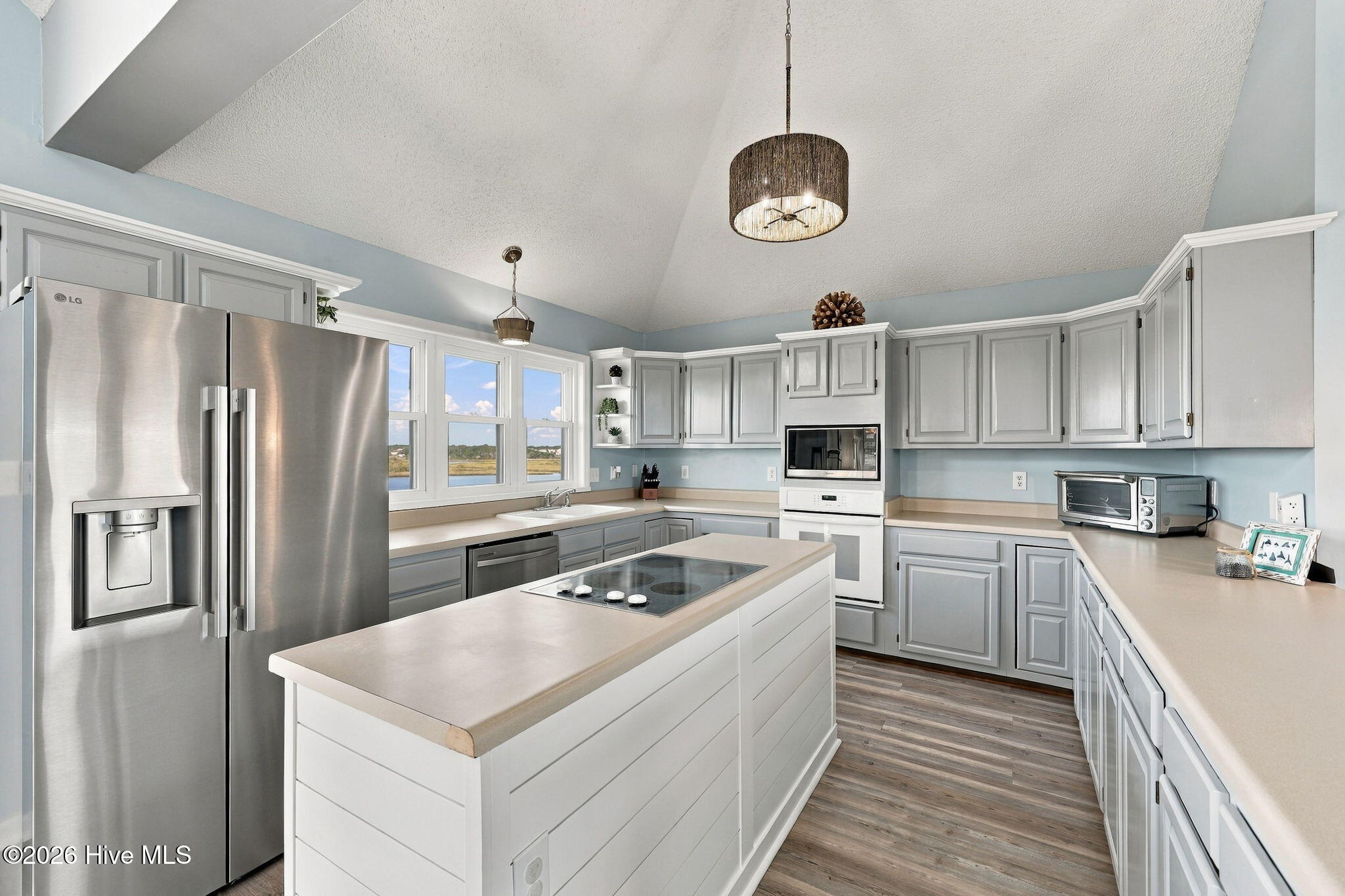 1069 New River Inlet Road Property Photo 7