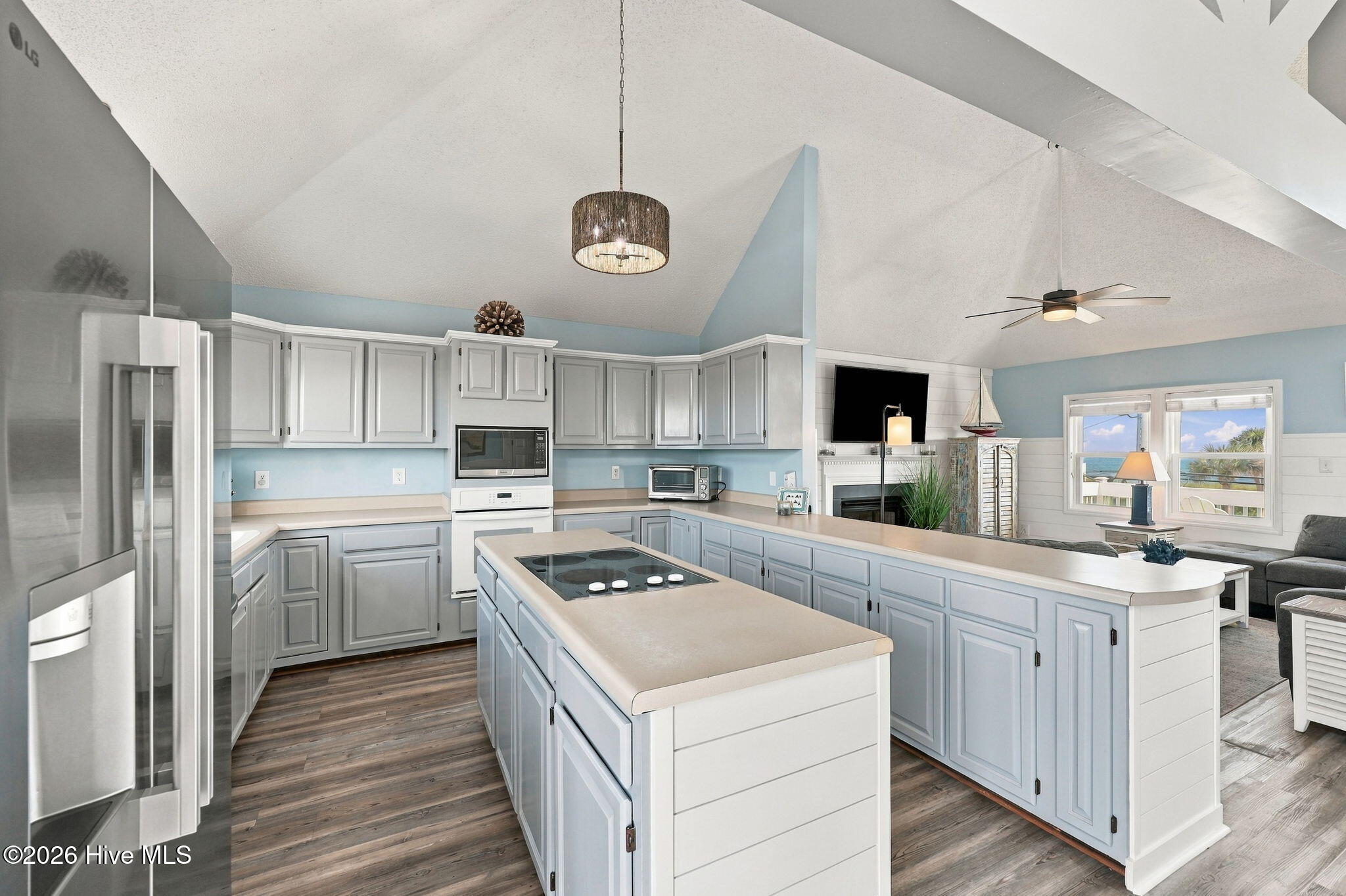 1069 New River Inlet Road Property Photo 8