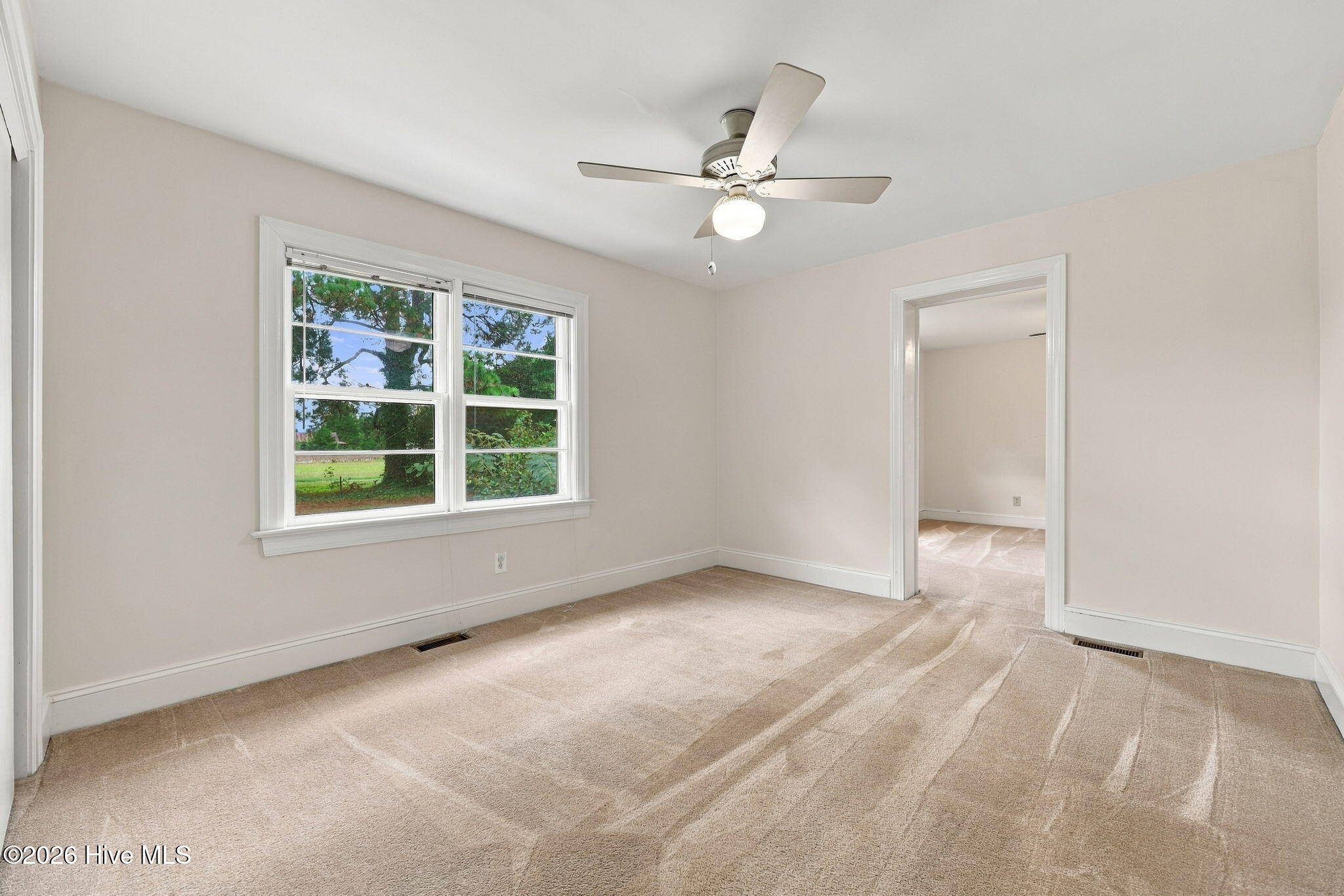 110 E Nc 11 Property Photo 26