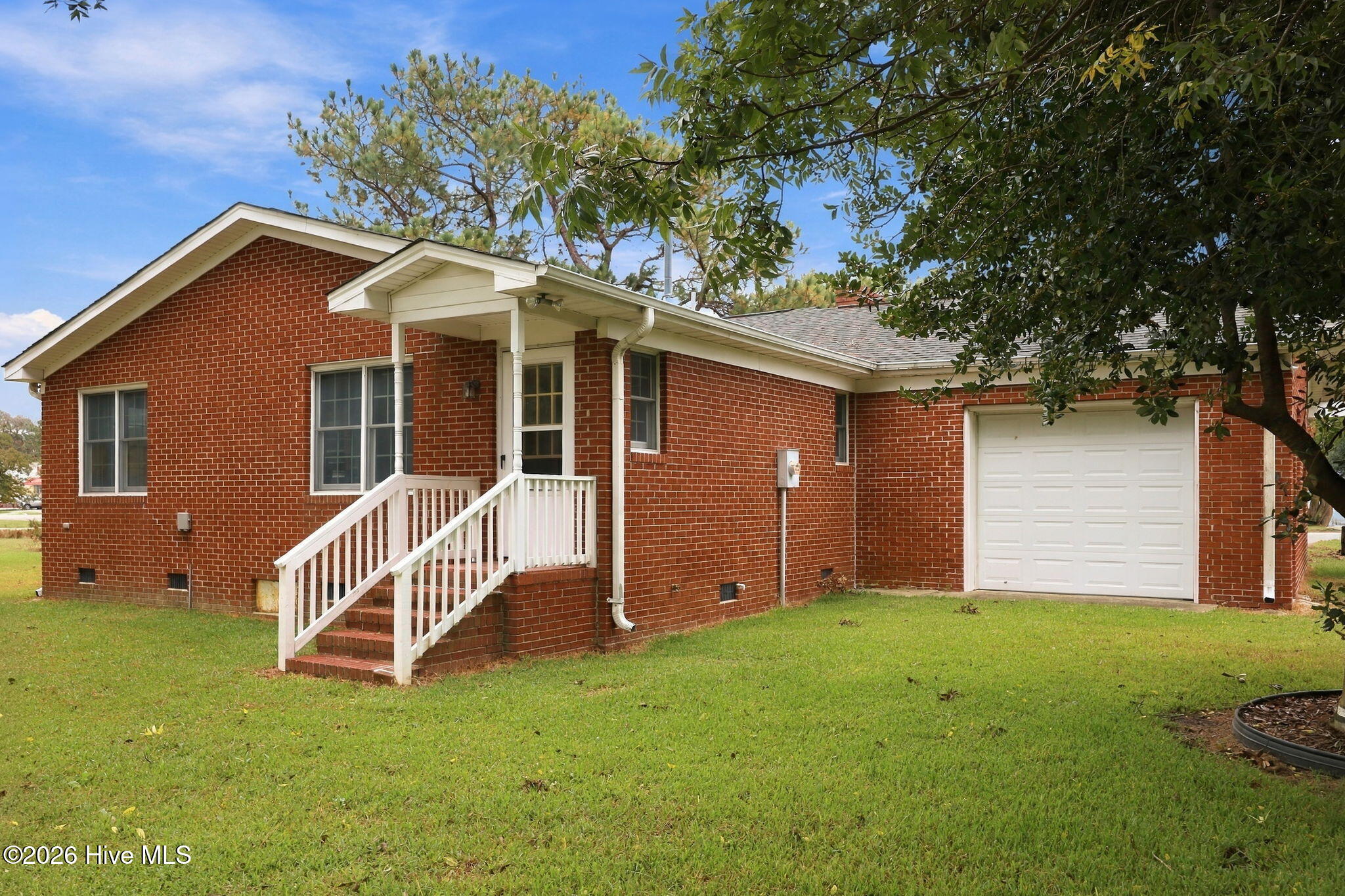 110 E Nc 11 Property Photo 43