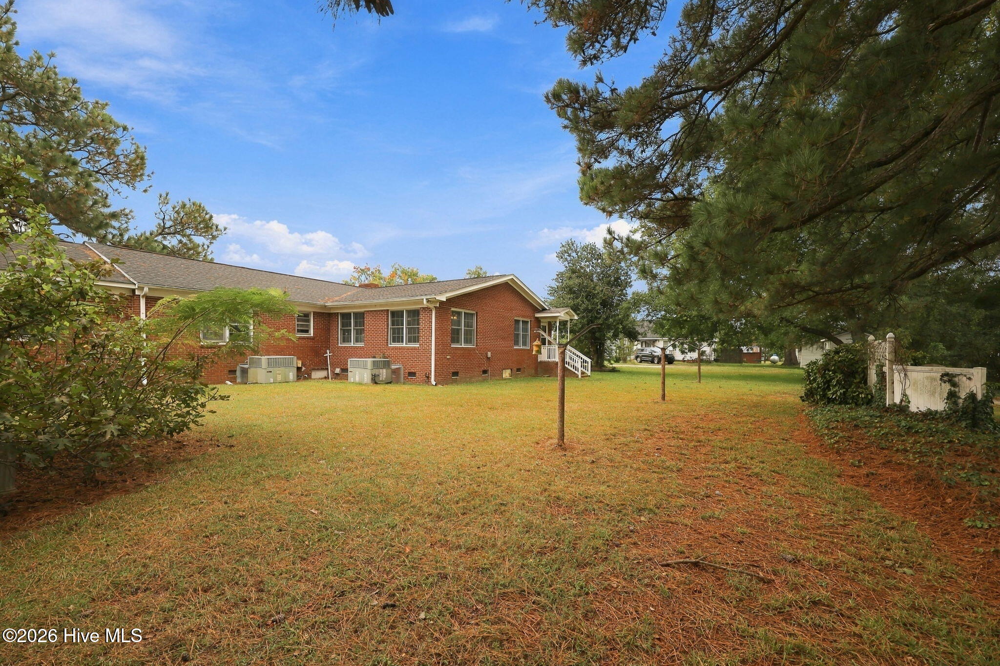 110 E Nc 11 Property Photo 46