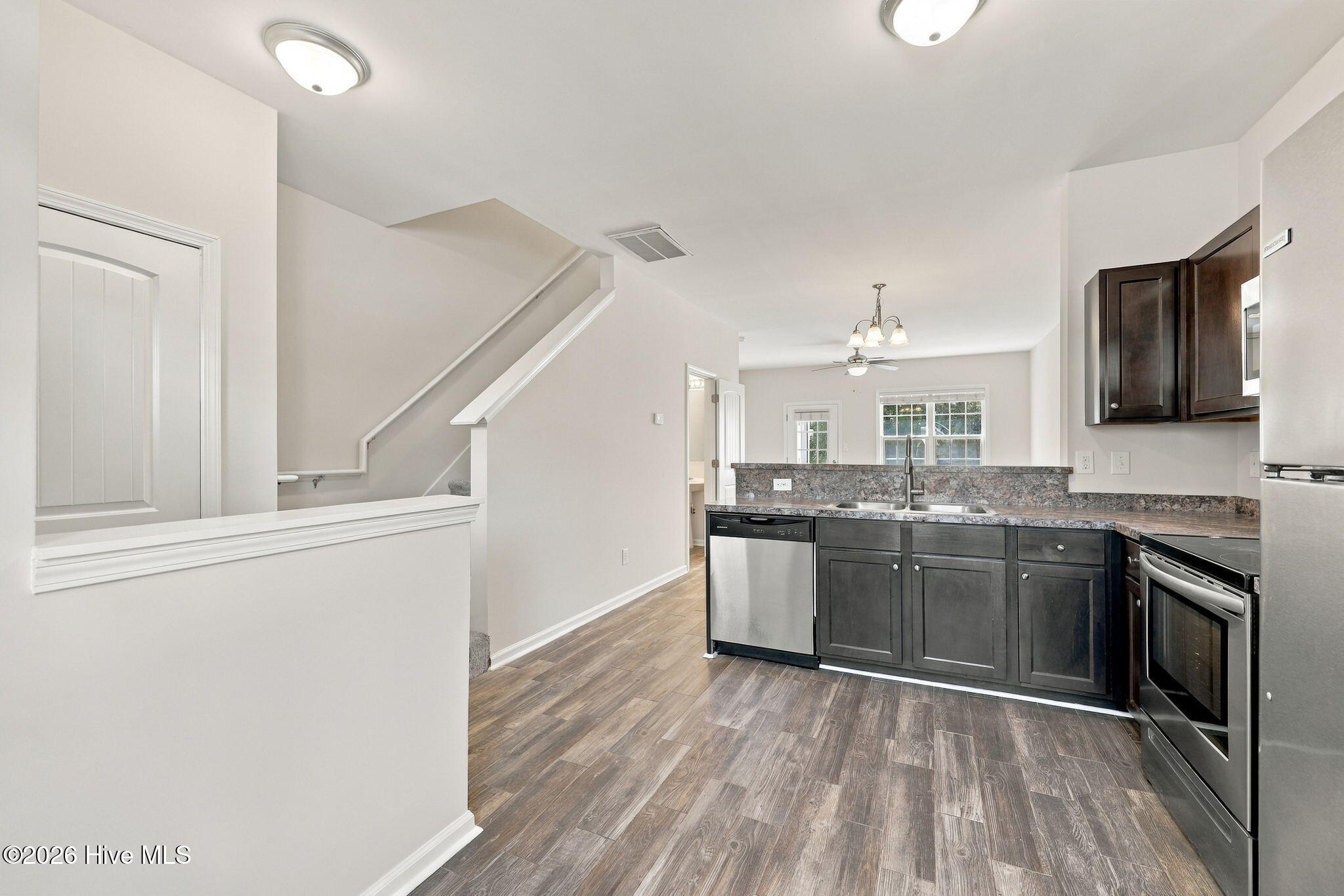 131 Beacon Woods Drive Property Photo 8