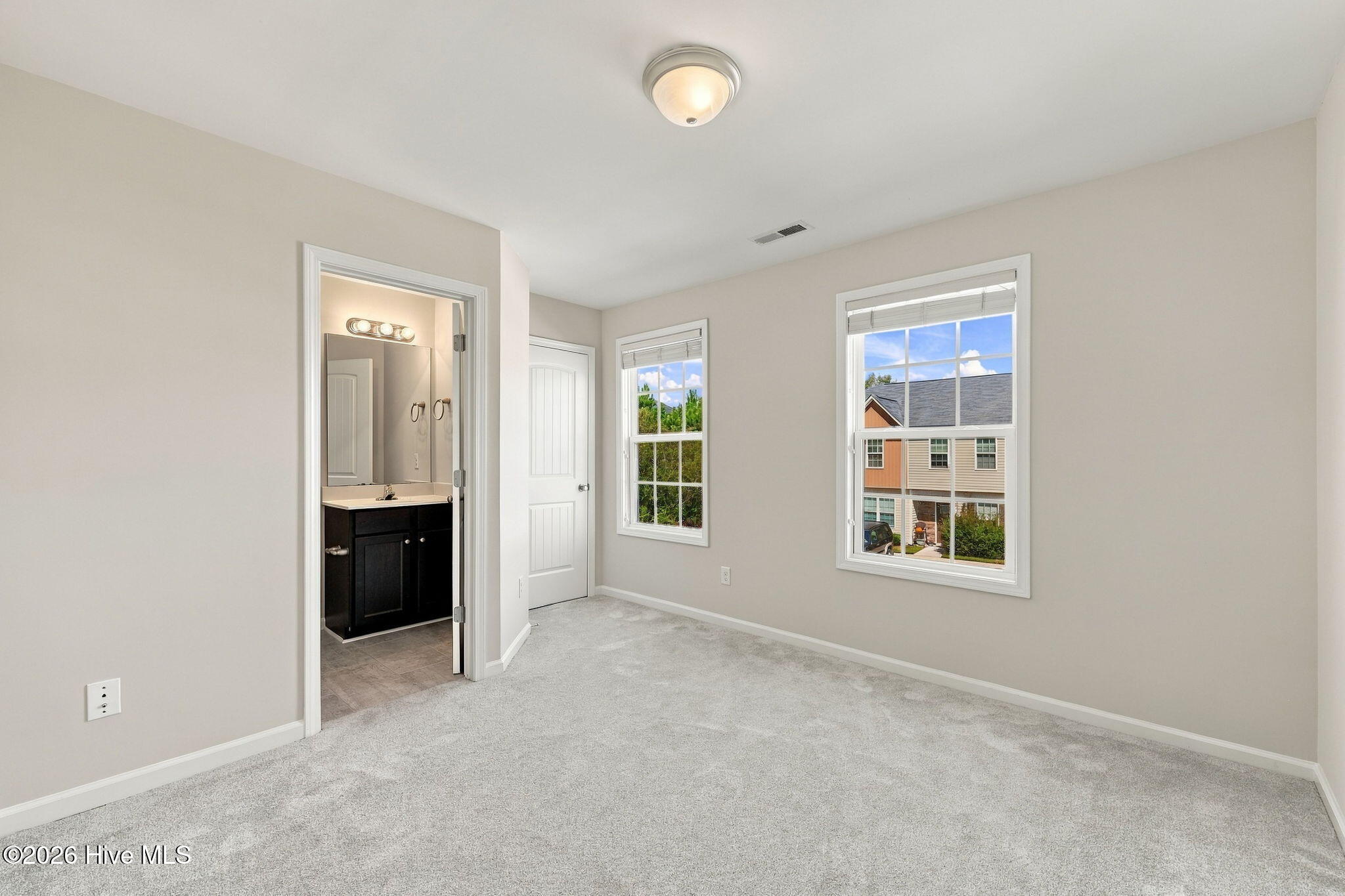 131 Beacon Woods Drive Property Photo 25
