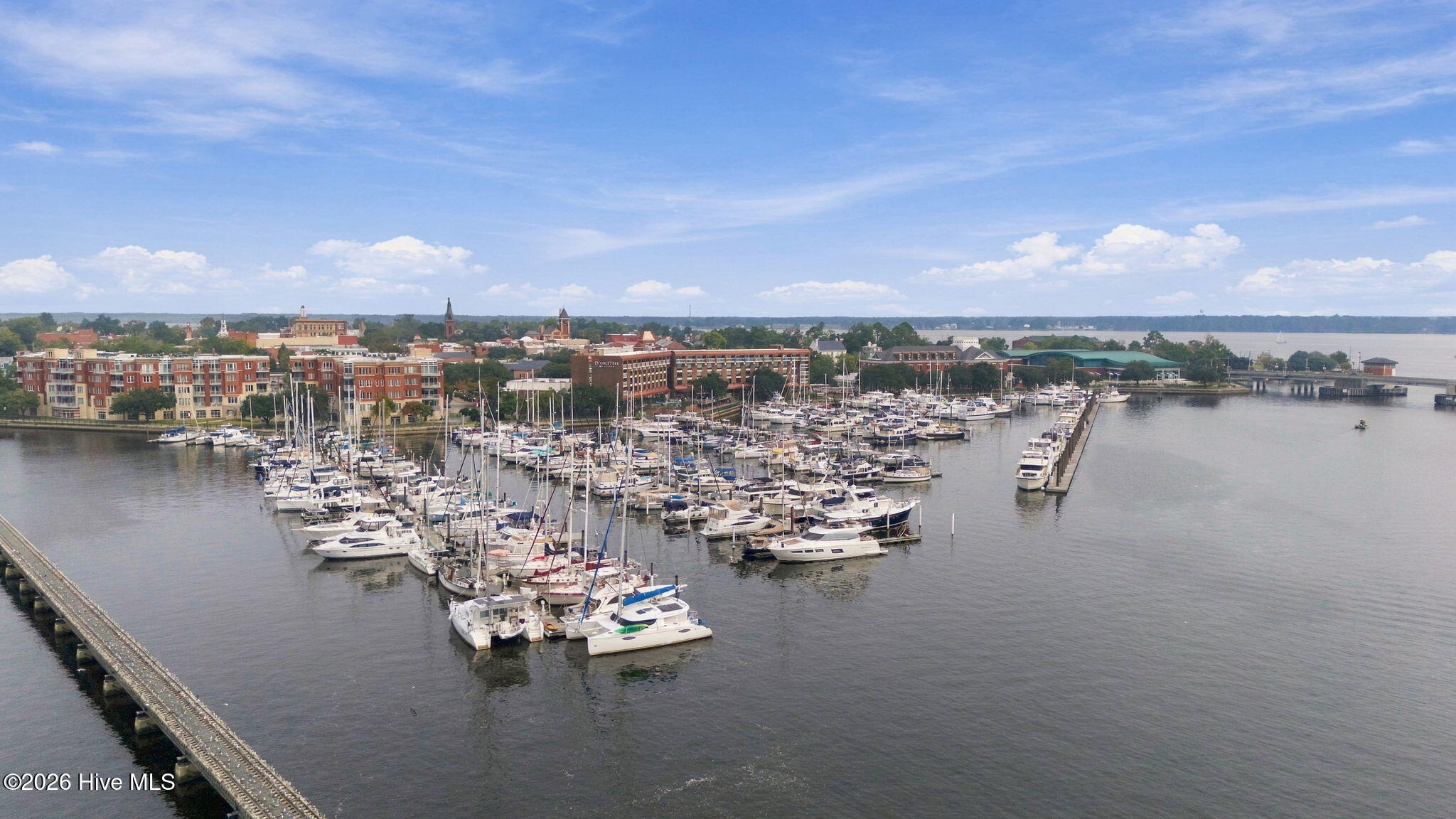 305 Sky Sail Boulevard Property Photo 34