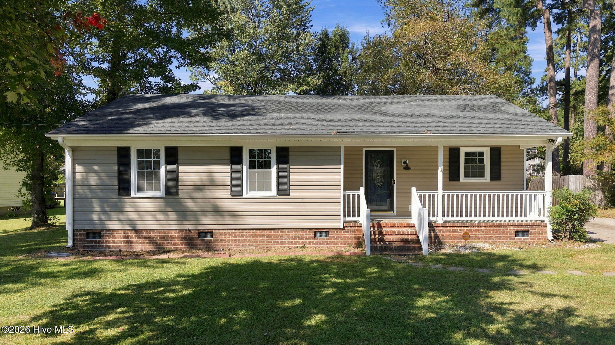 1104 Strawbush Road Property Photo 1