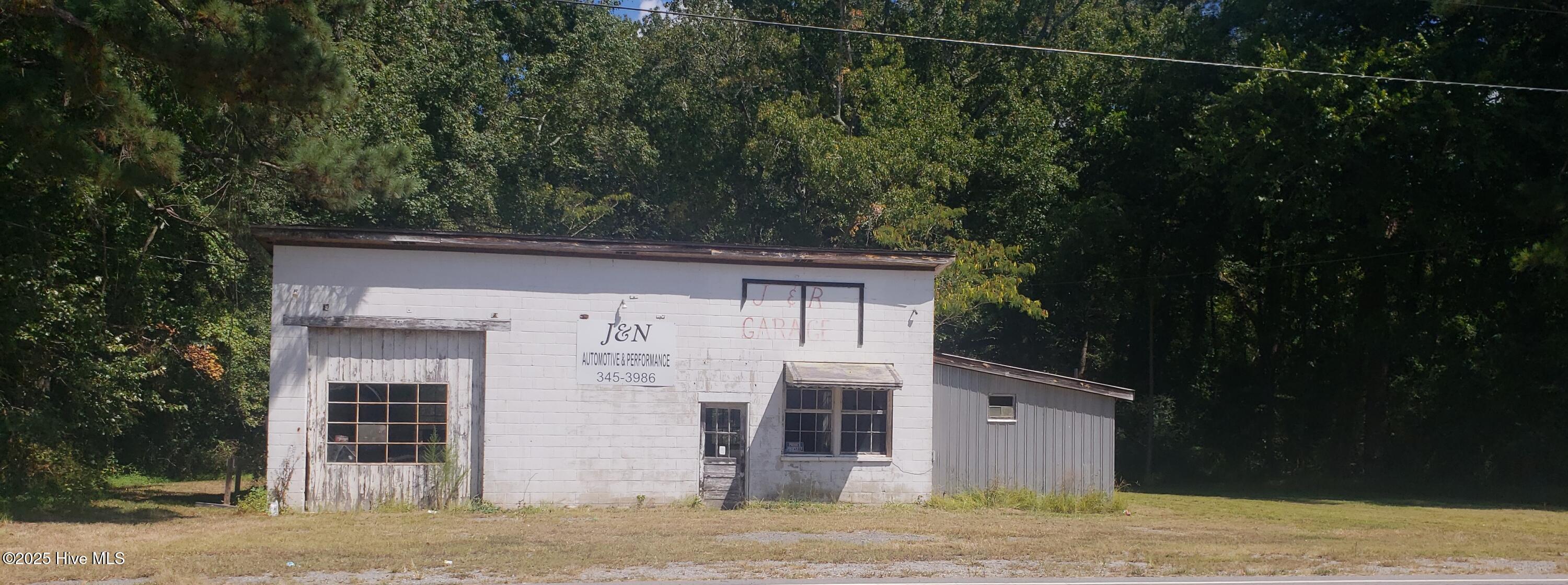 308 N Commerce Street Property Photo 2