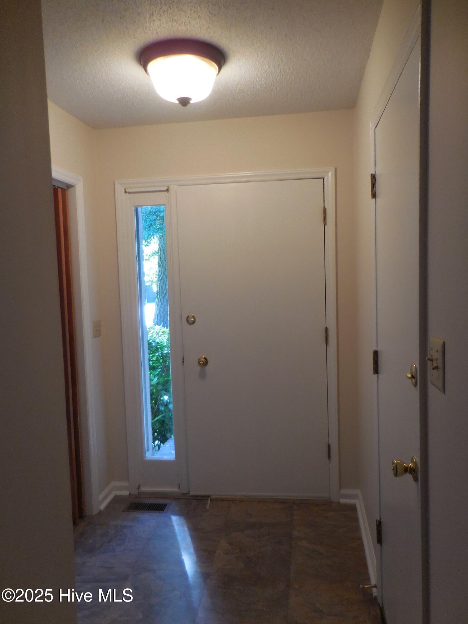 1003 Stillwood Circle Property Photo 2