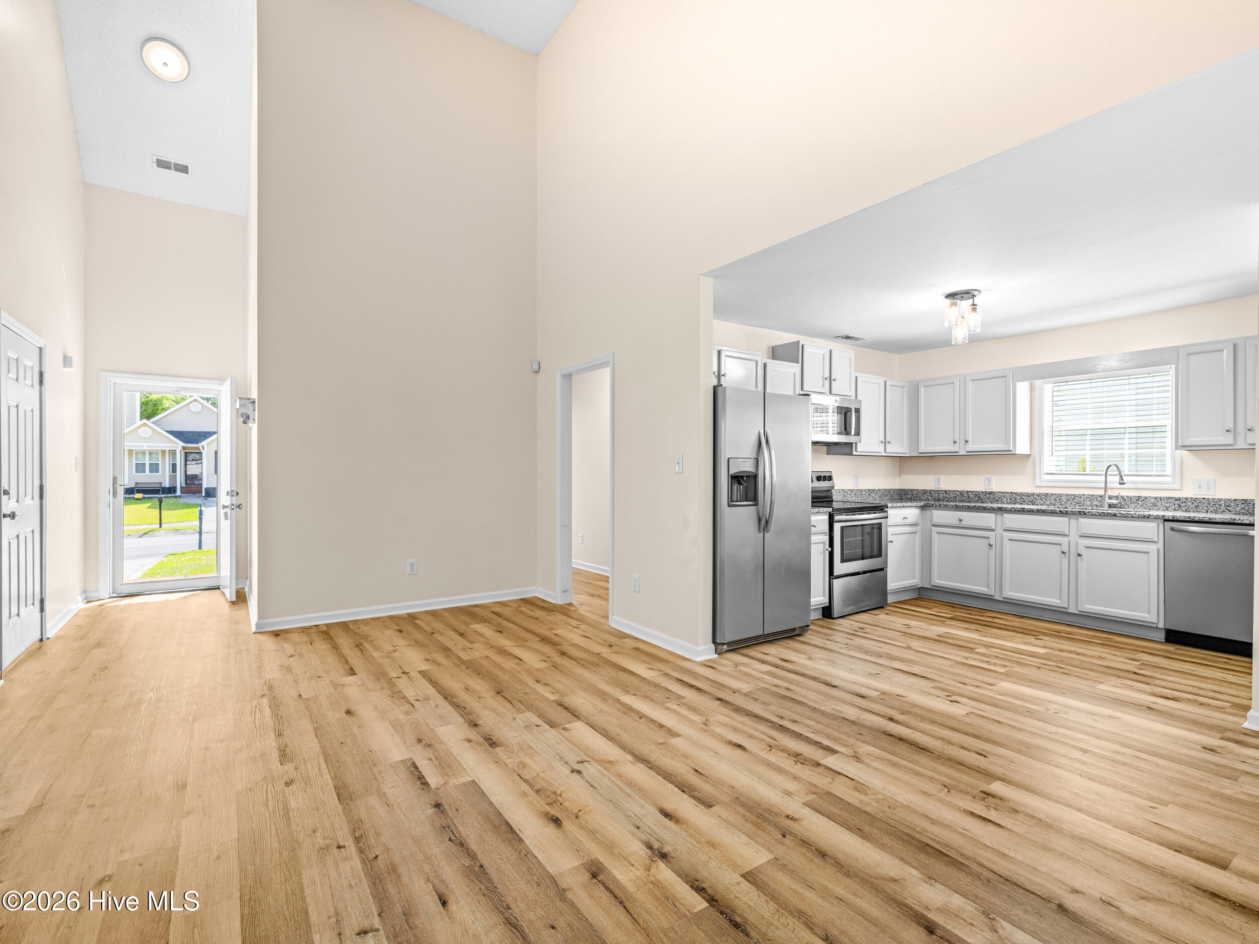 406 Eucalyptus Lane Property Photo 17