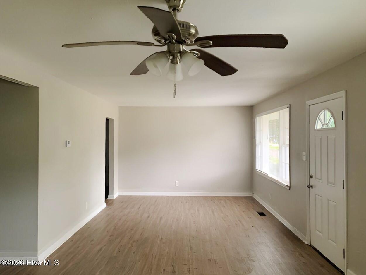 1518 Dade Street Property Photo 3