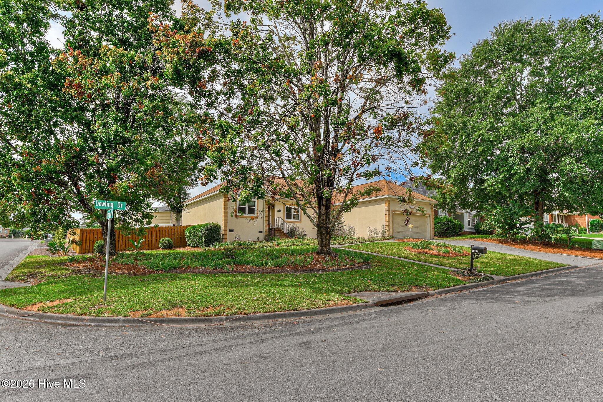 4026 Dowling Drive Property Photo 3