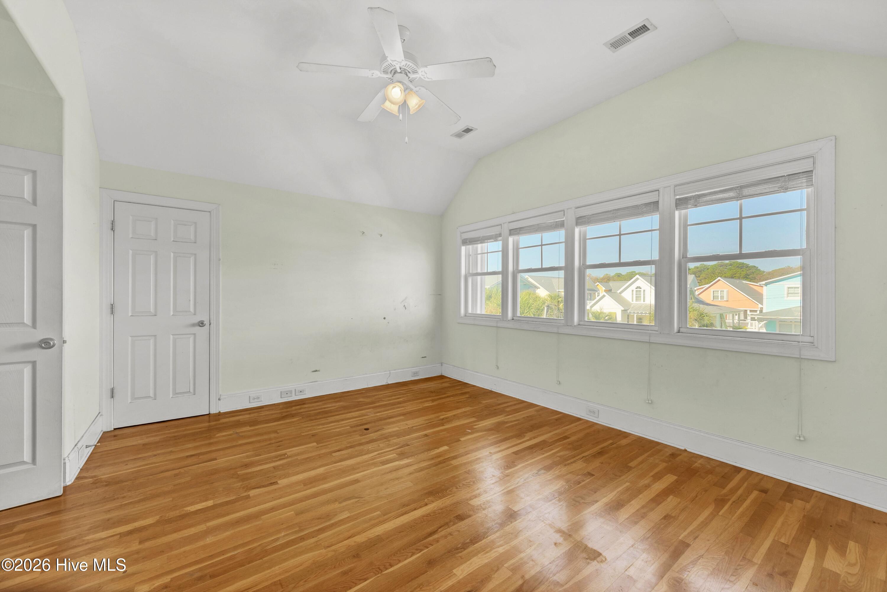1721 Searay Lane Property Photo 19