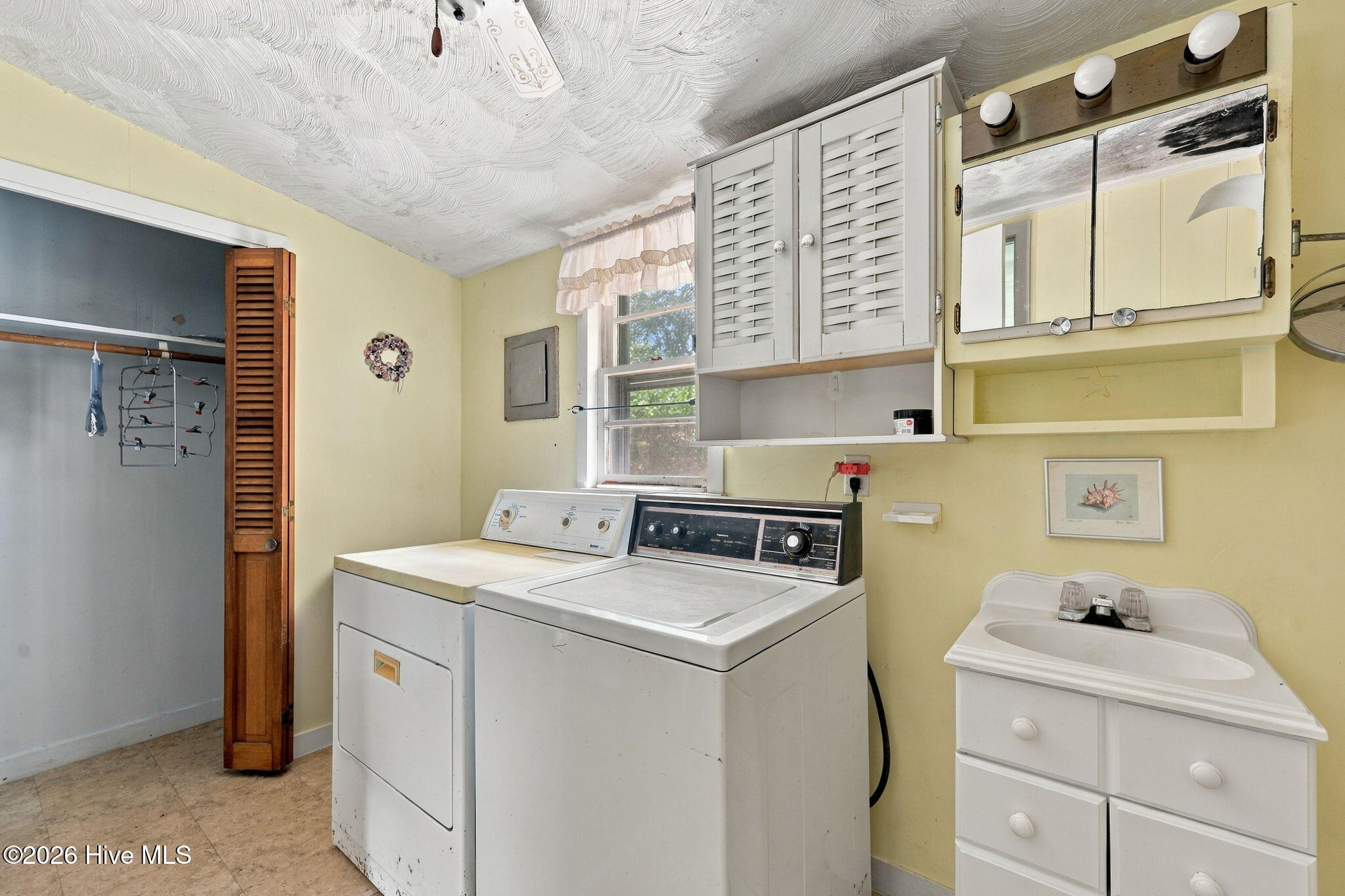 684 West Firetower Road Property Photo 30