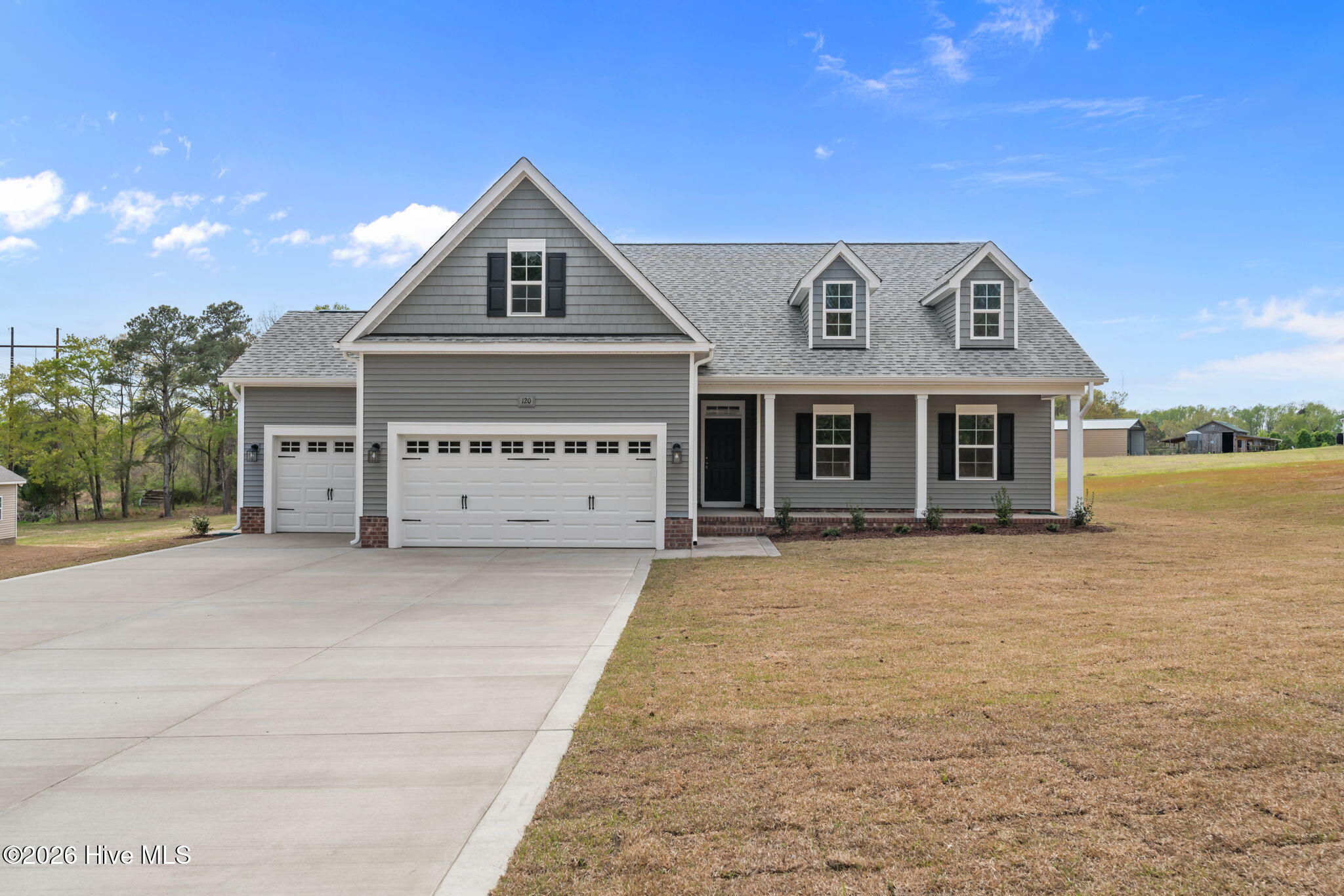 29 Forest Lake Drive Property Photo 1