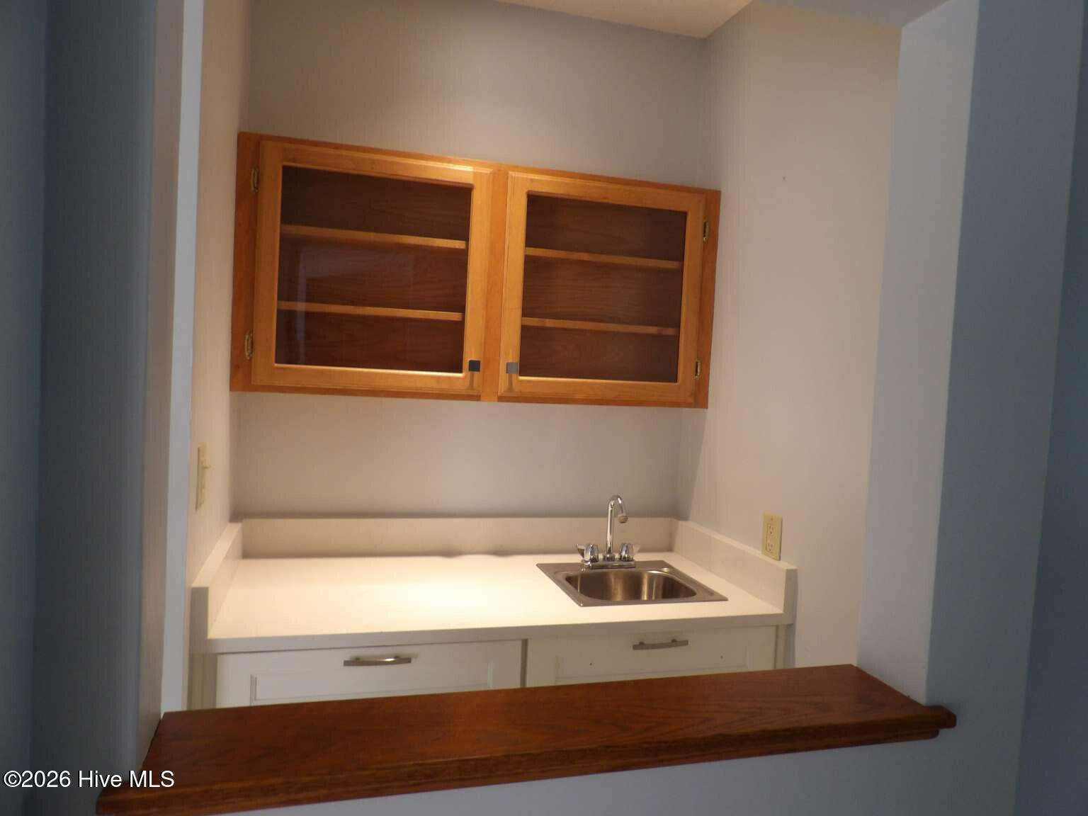 903 Lanyard Lane Property Photo 5