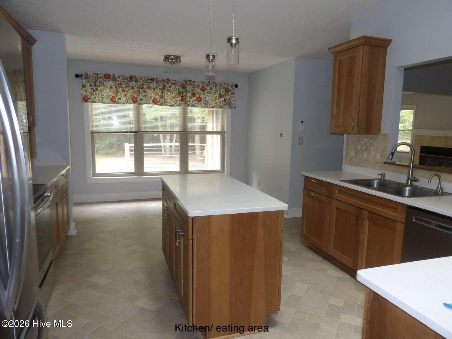 903 Lanyard Lane Property Photo 9