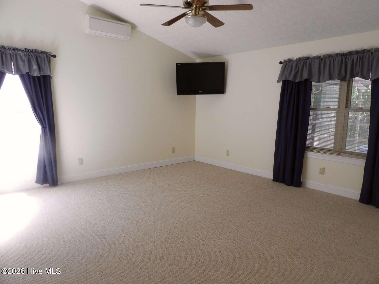 903 Lanyard Lane Property Photo 11