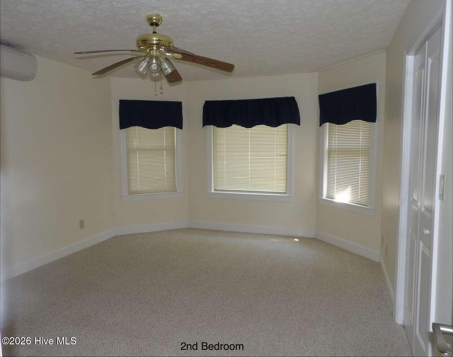 903 Lanyard Lane Property Photo 14