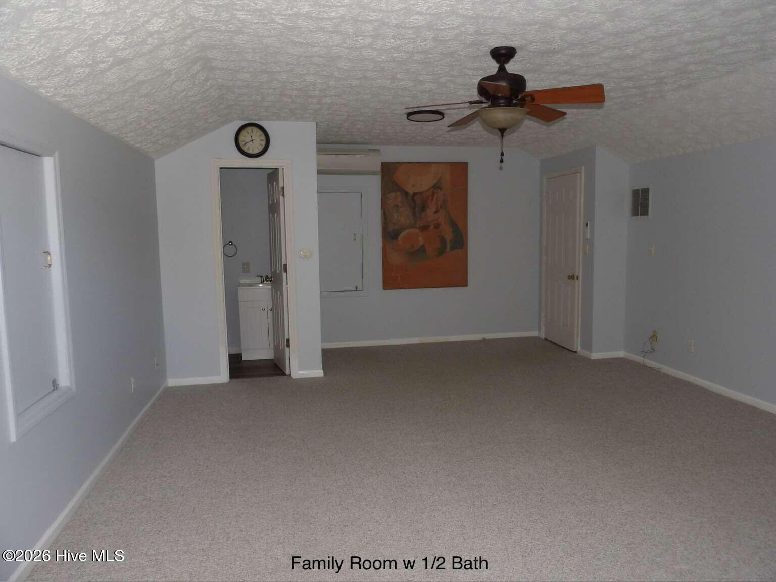 903 Lanyard Lane Property Photo 21