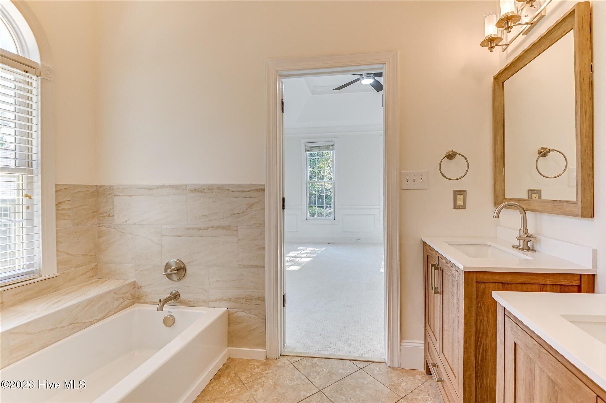 1096 Rivershyre Drive Property Photo 33