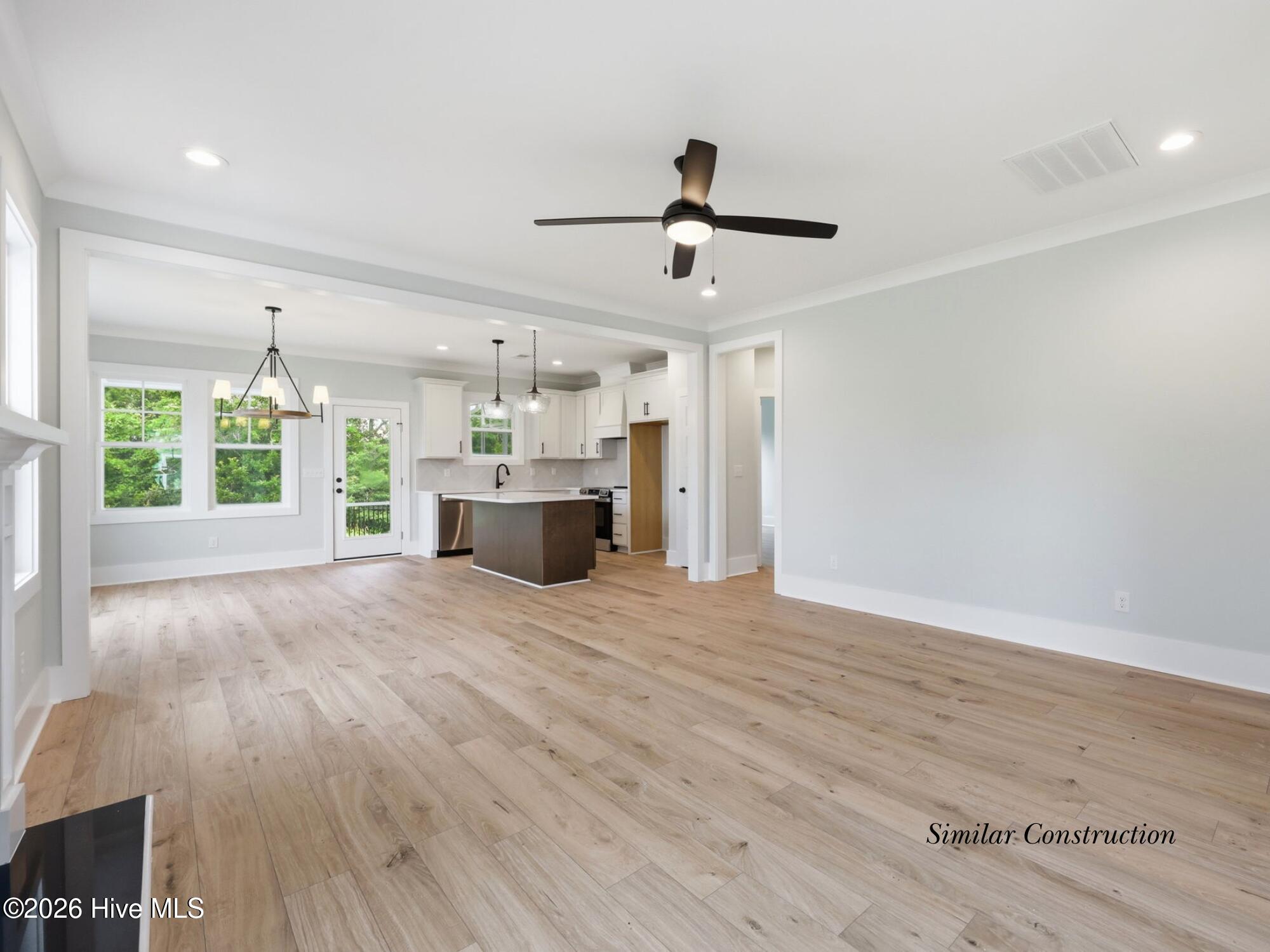 106 Pine View Boulevard Property Photo 7