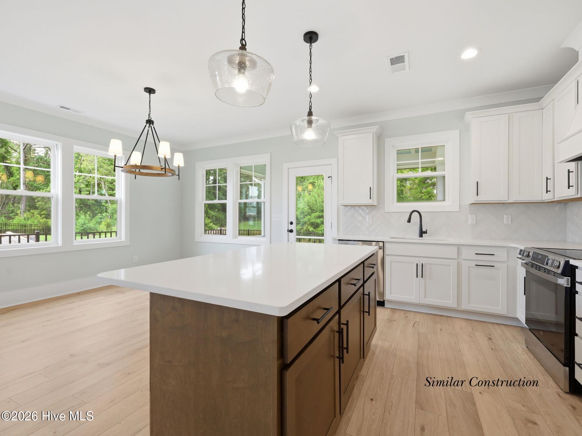 106 Pine View Boulevard Property Photo 17