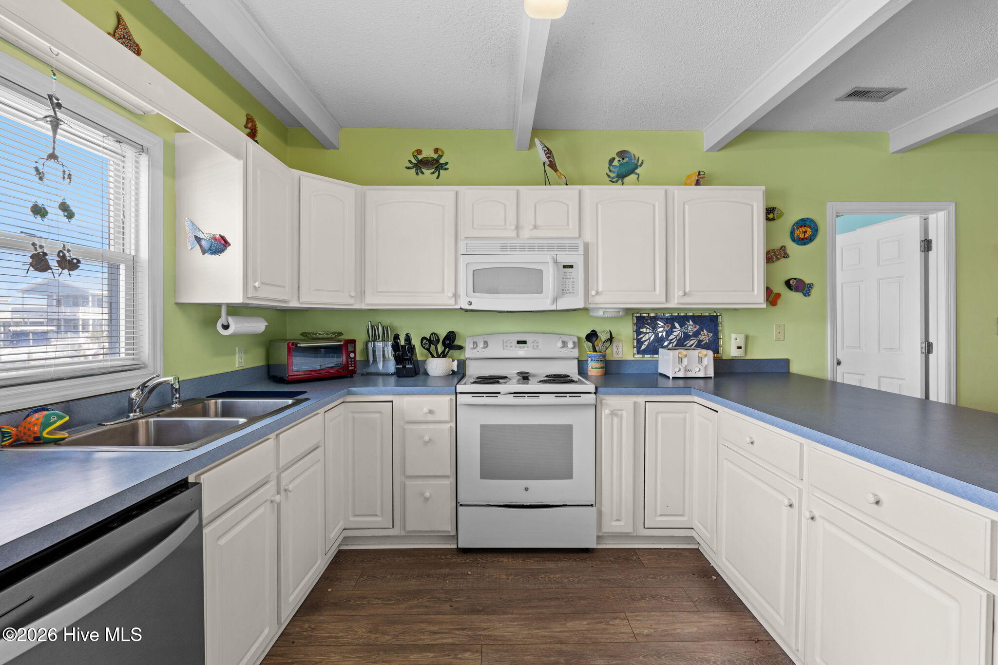 940 Ocean Boulevard W Property Photo 5