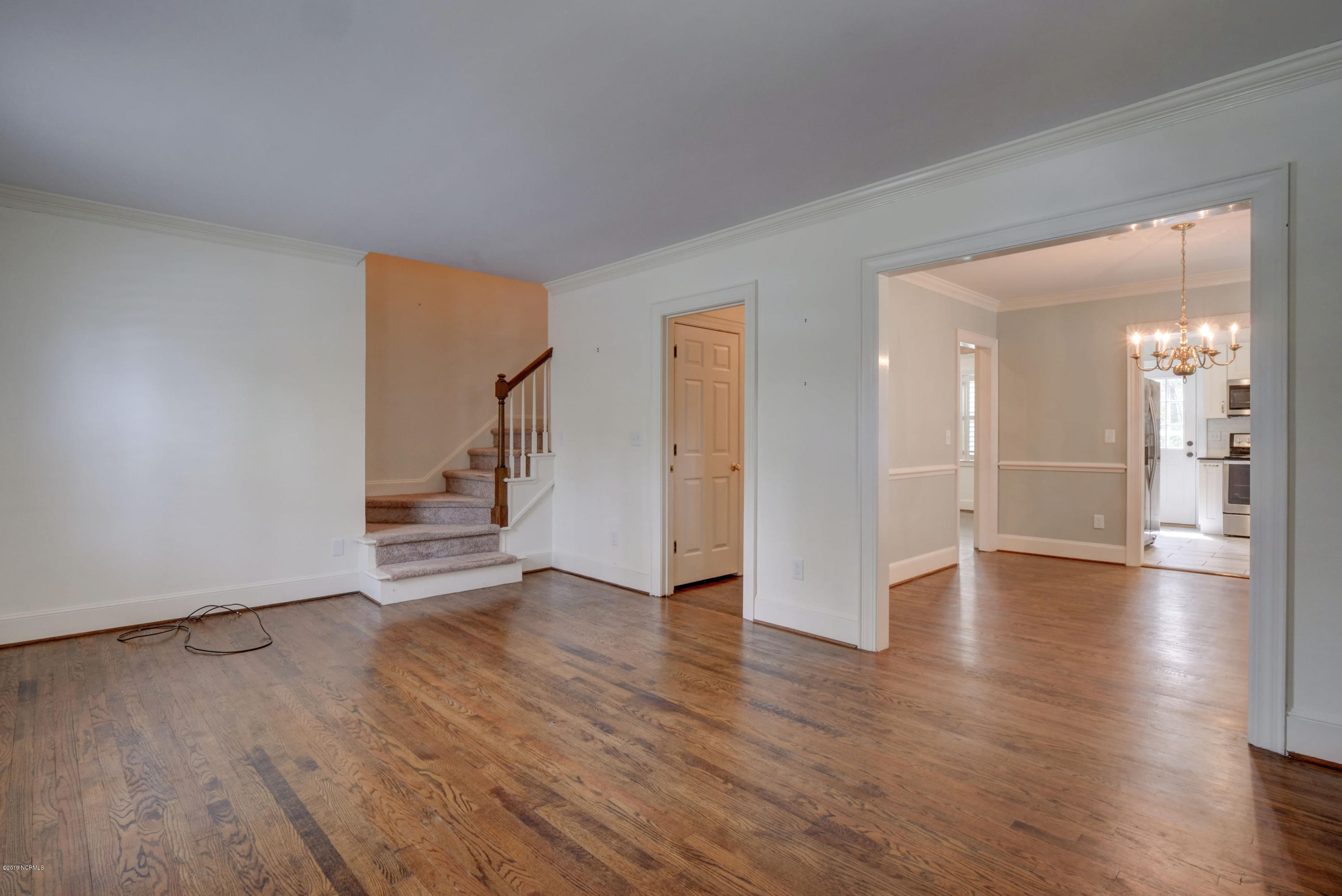 2724 Oleander Drive C Property Photo 4