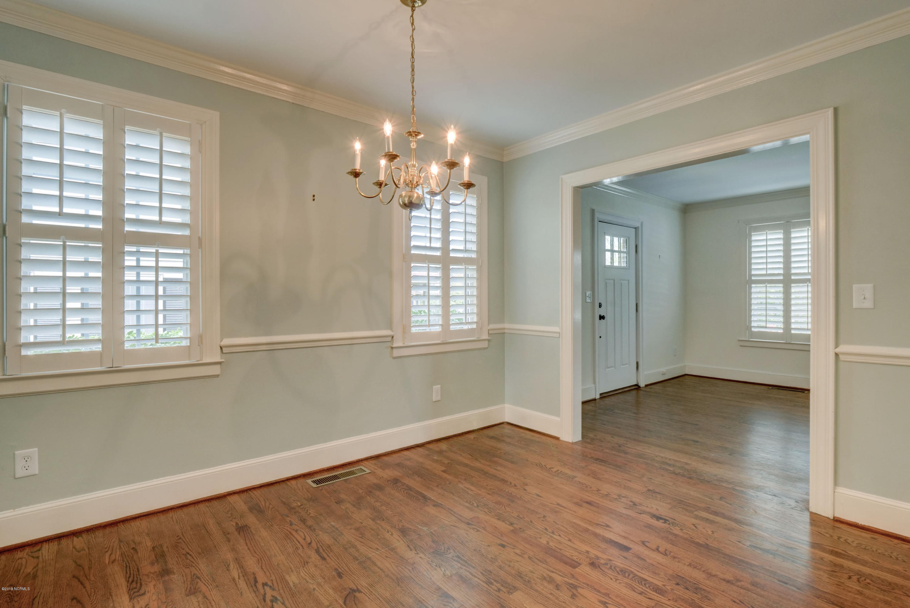 2724 Oleander Drive C Property Photo 6