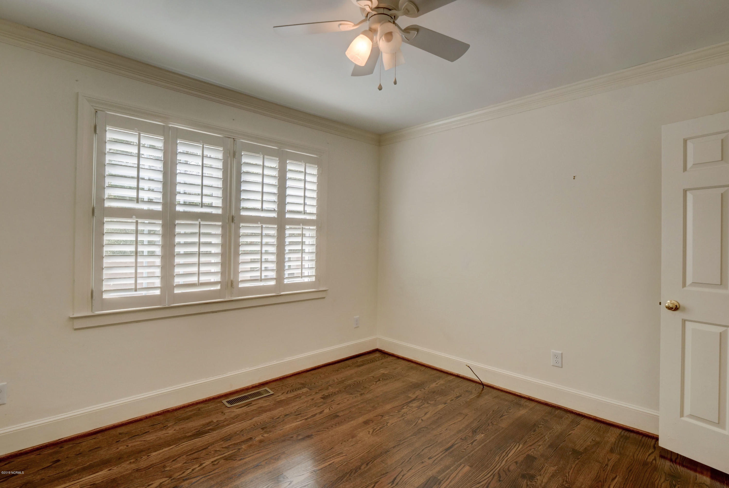 2724 Oleander Drive C Property Photo 10