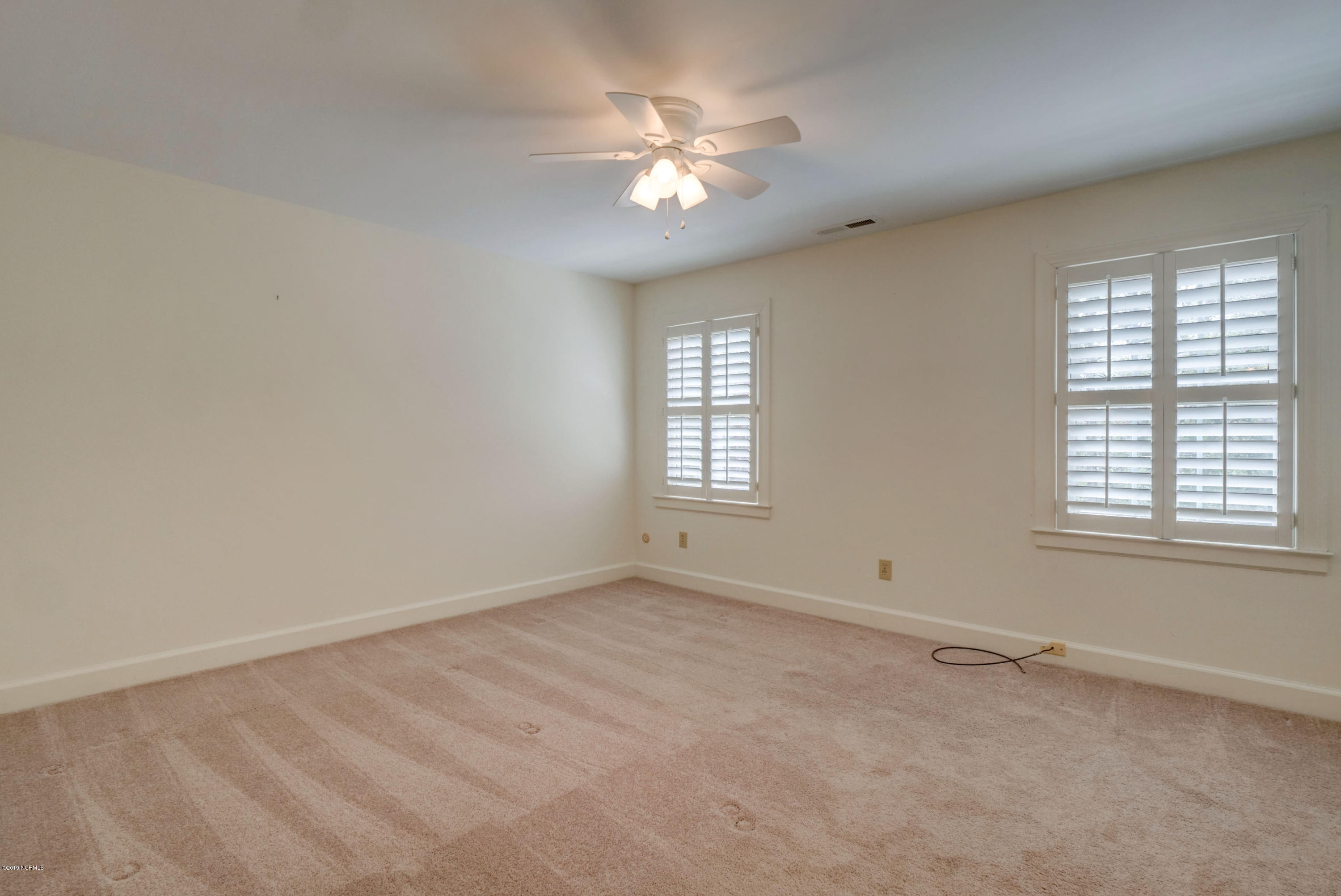 2724 Oleander Drive C Property Photo 18