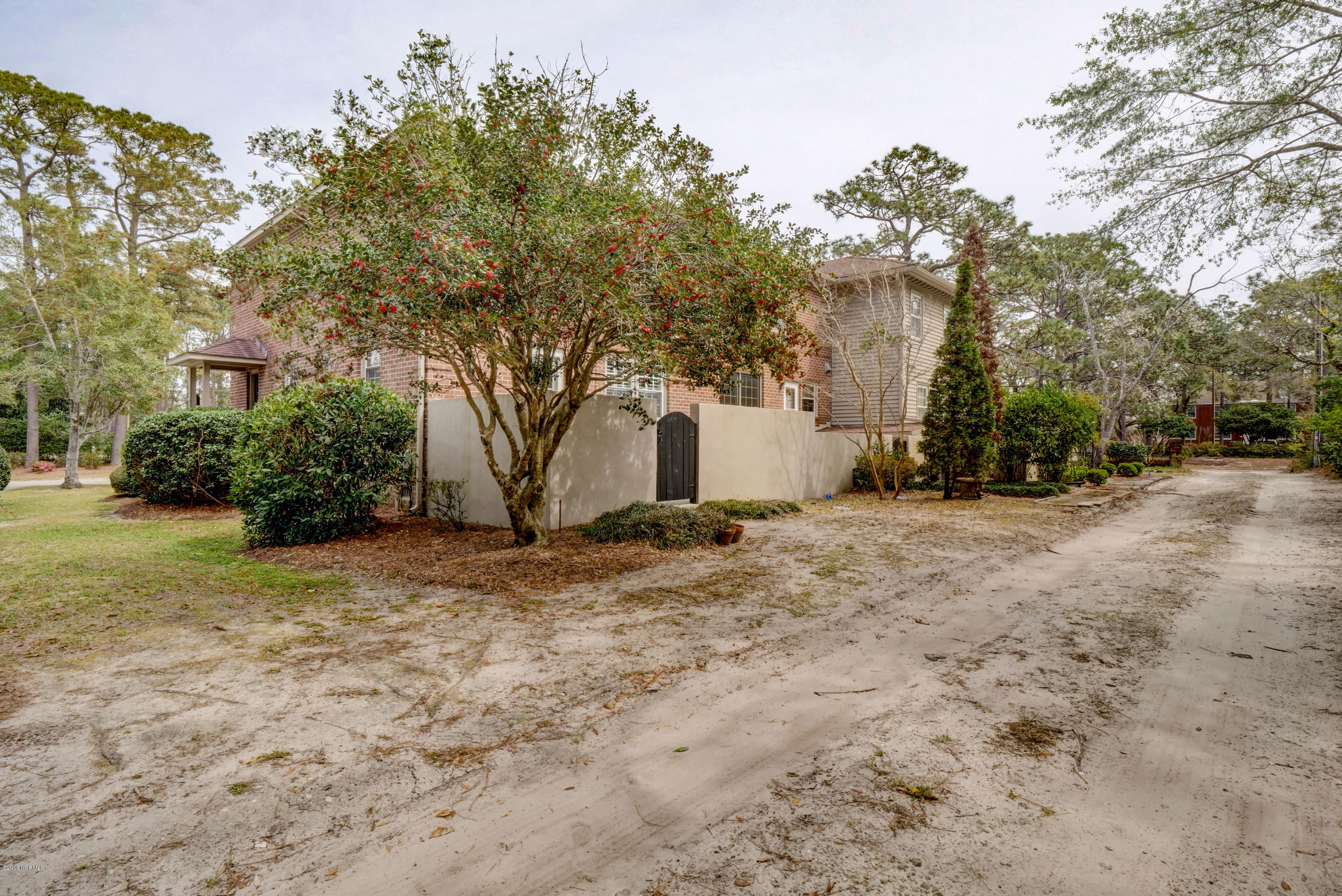 2724 Oleander Drive C Property Photo 26