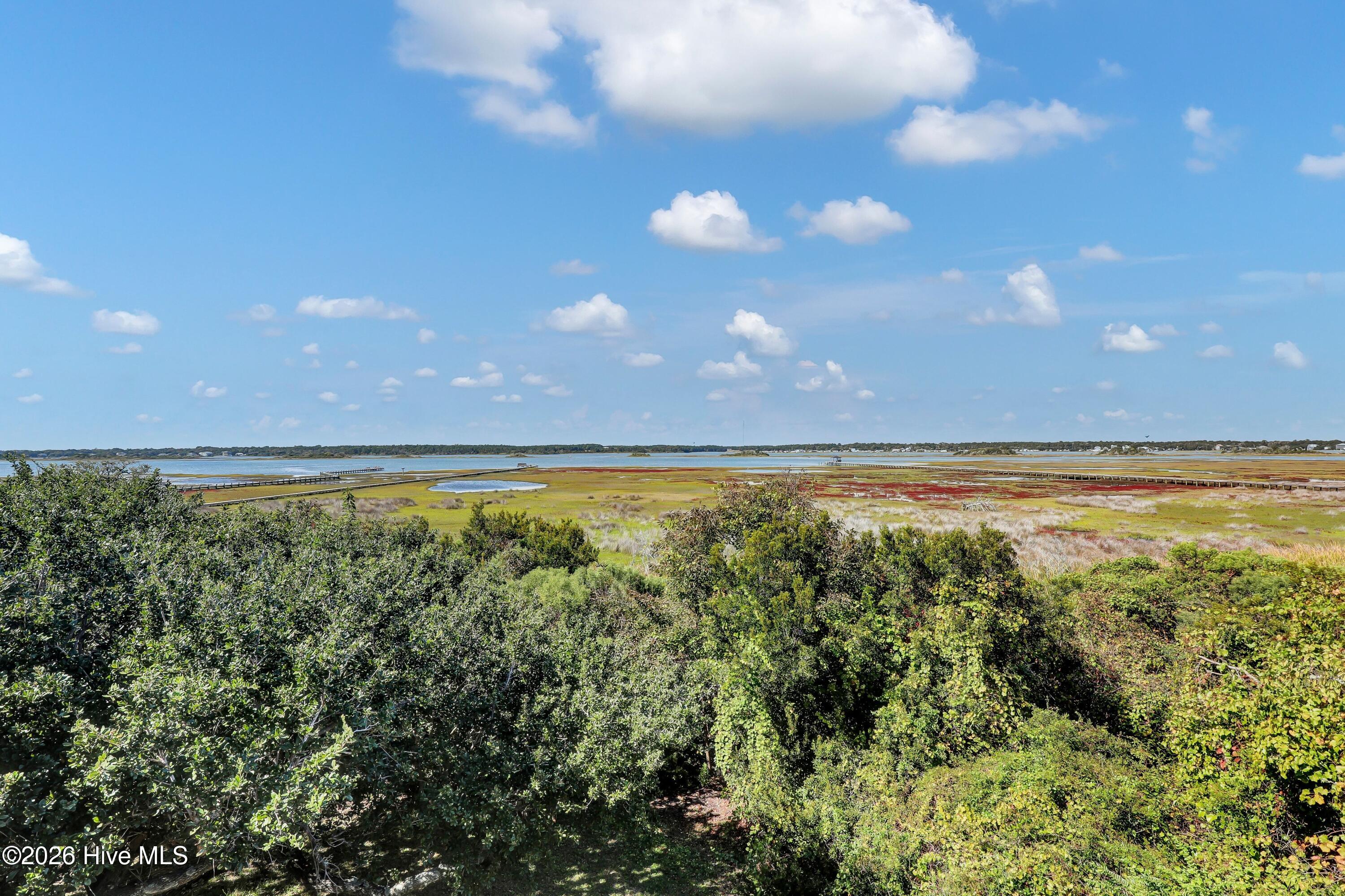 1143 S Topsail Drive Property Photo 18
