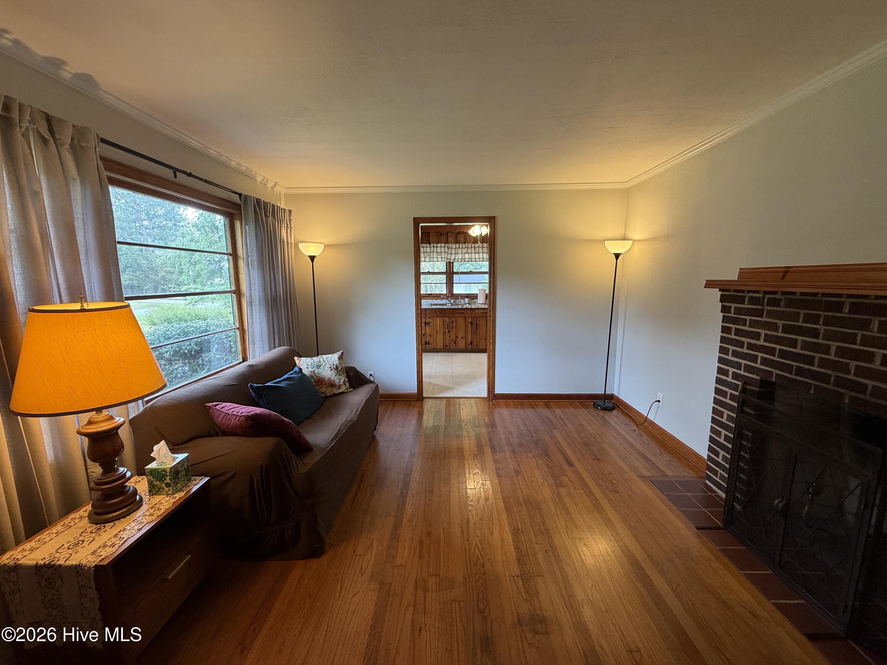 838 Berkshire Drive Property Photo 6