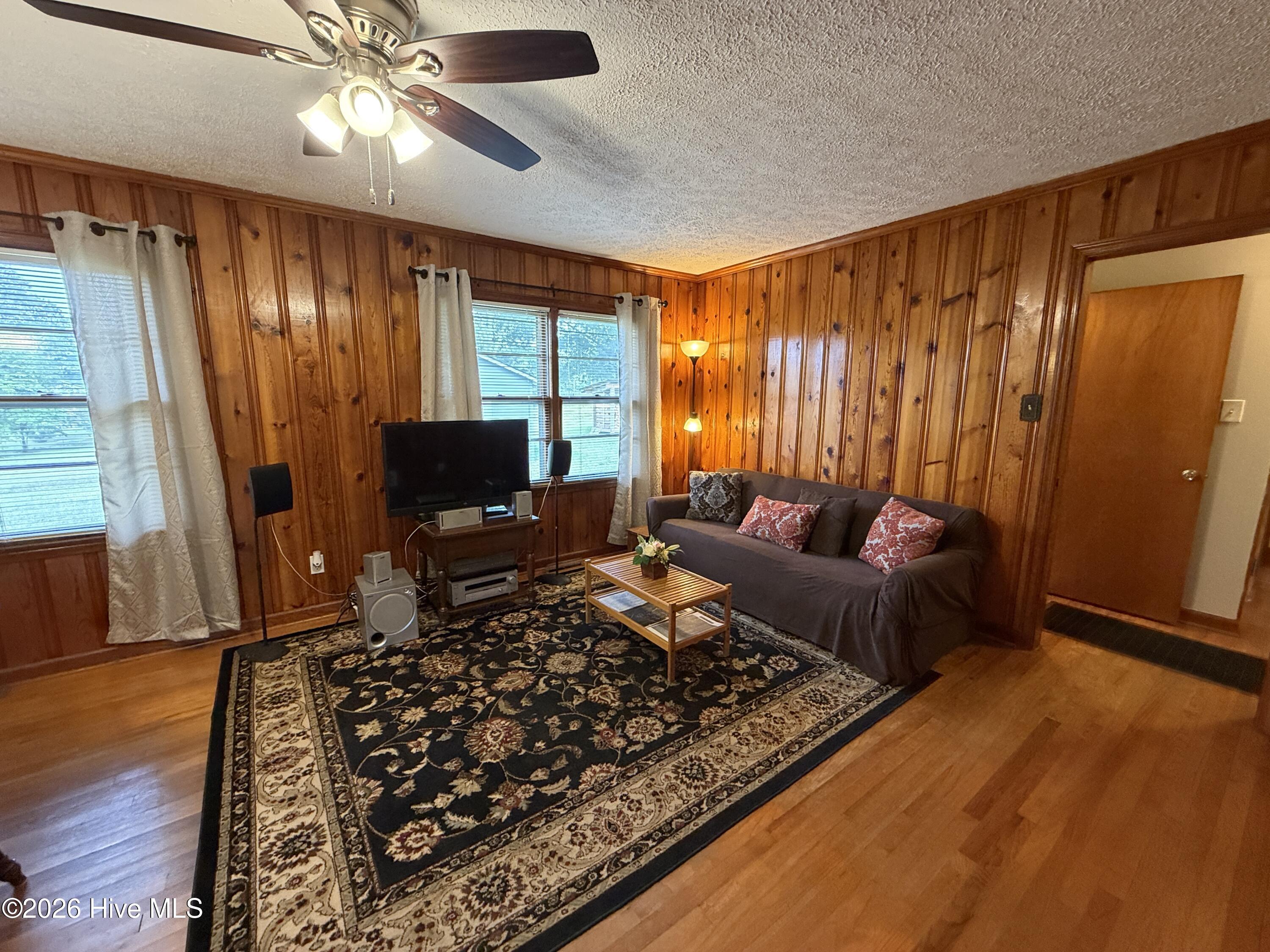 838 Berkshire Drive Property Photo 13