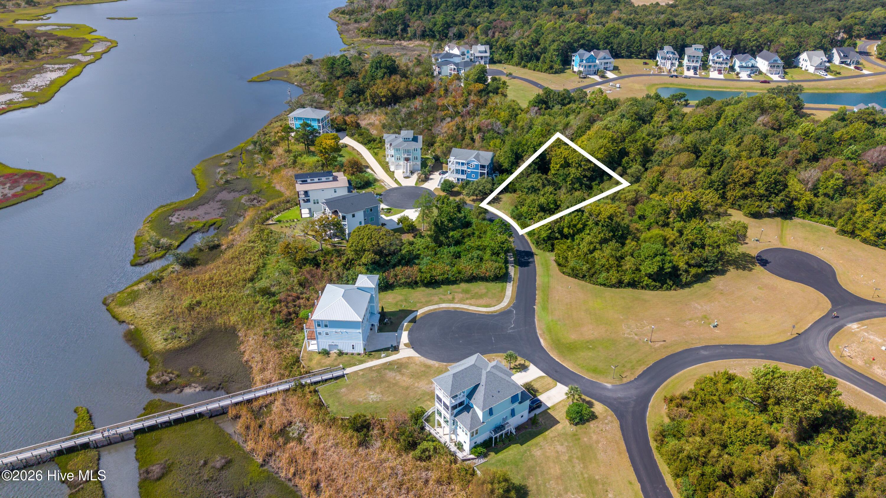 602 210 Seafarers Court Property Photo 1