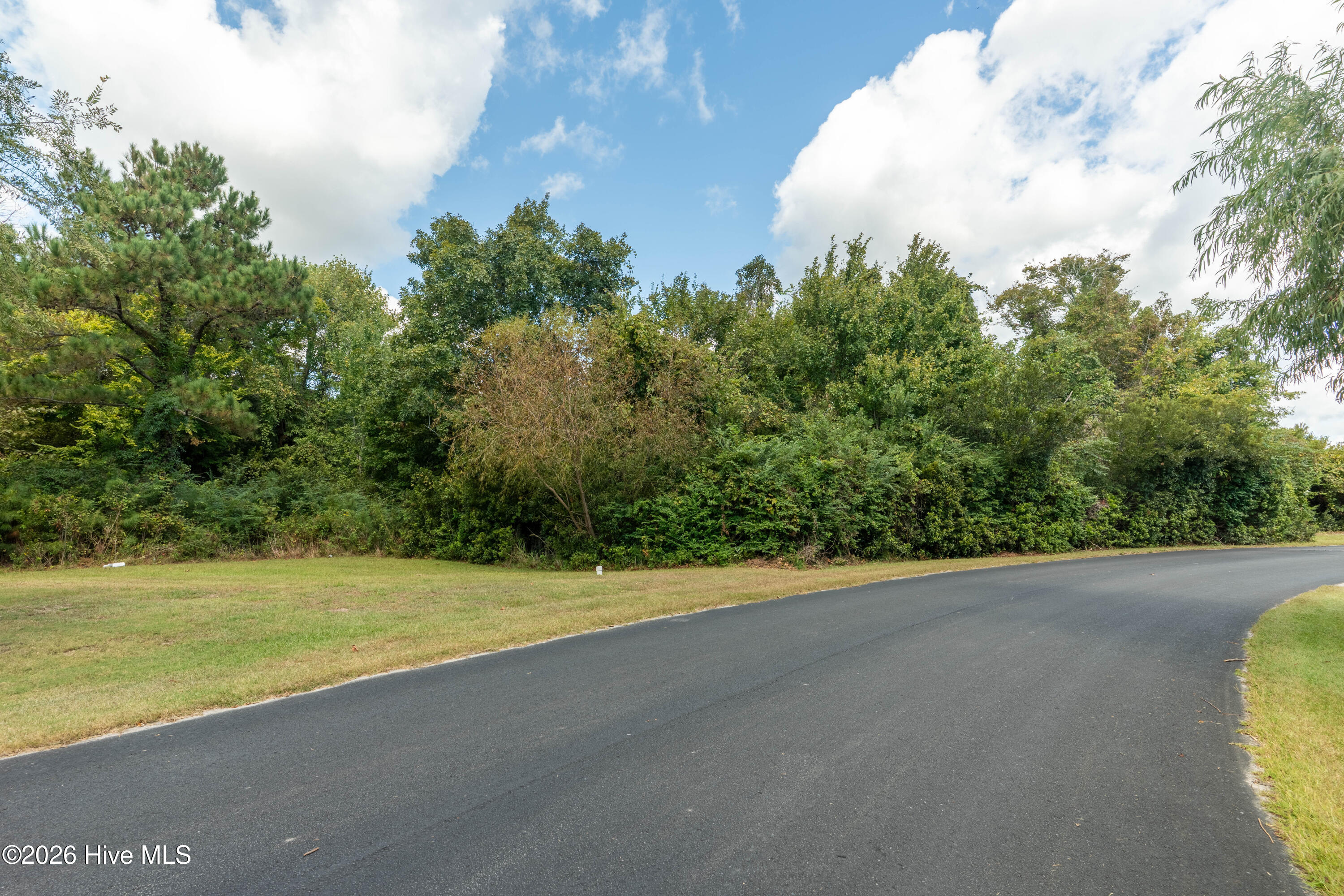 602 210 Seafarers Court Property Photo 3