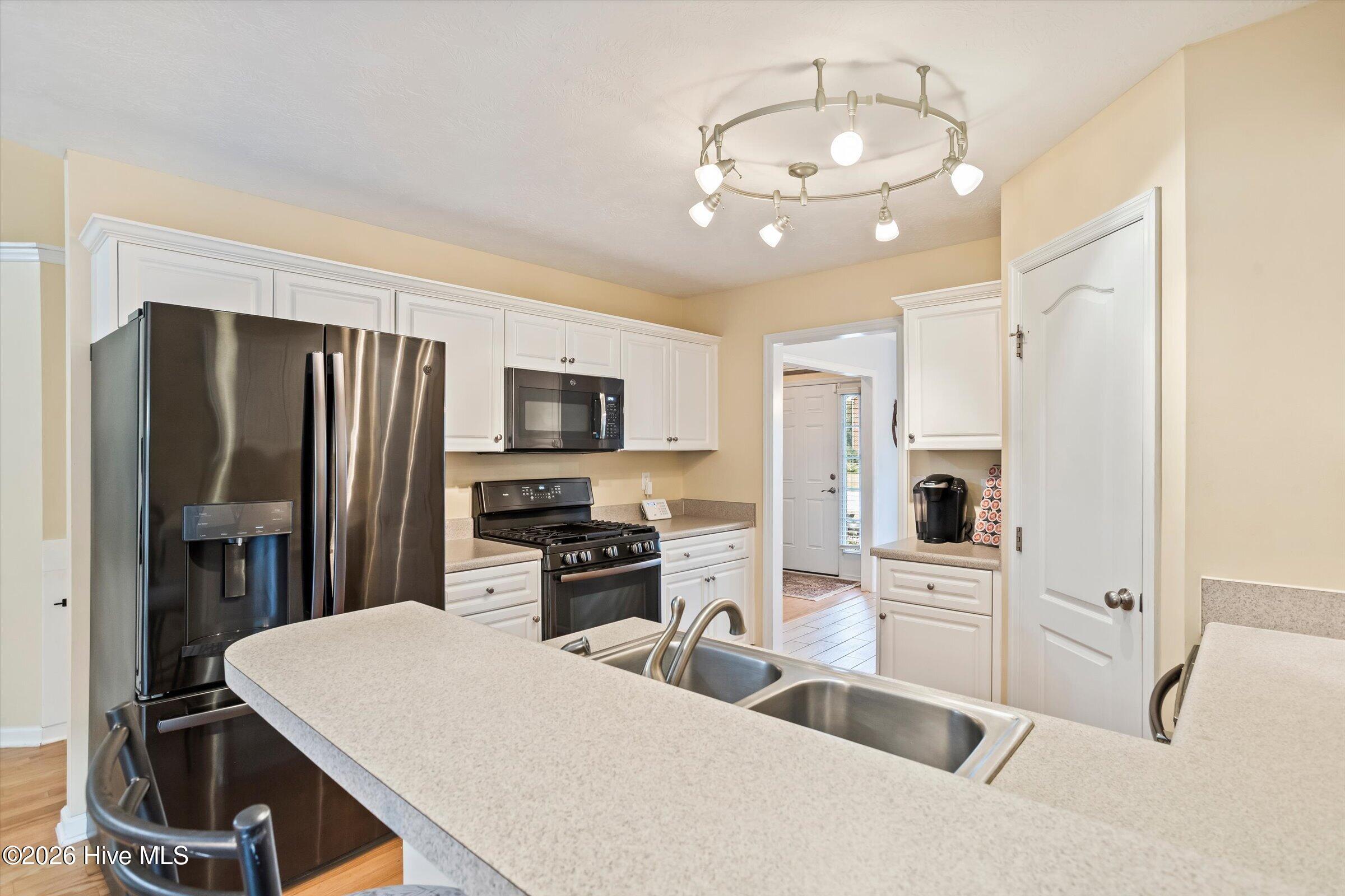 1209 Cinnamon Drive Property Photo 6