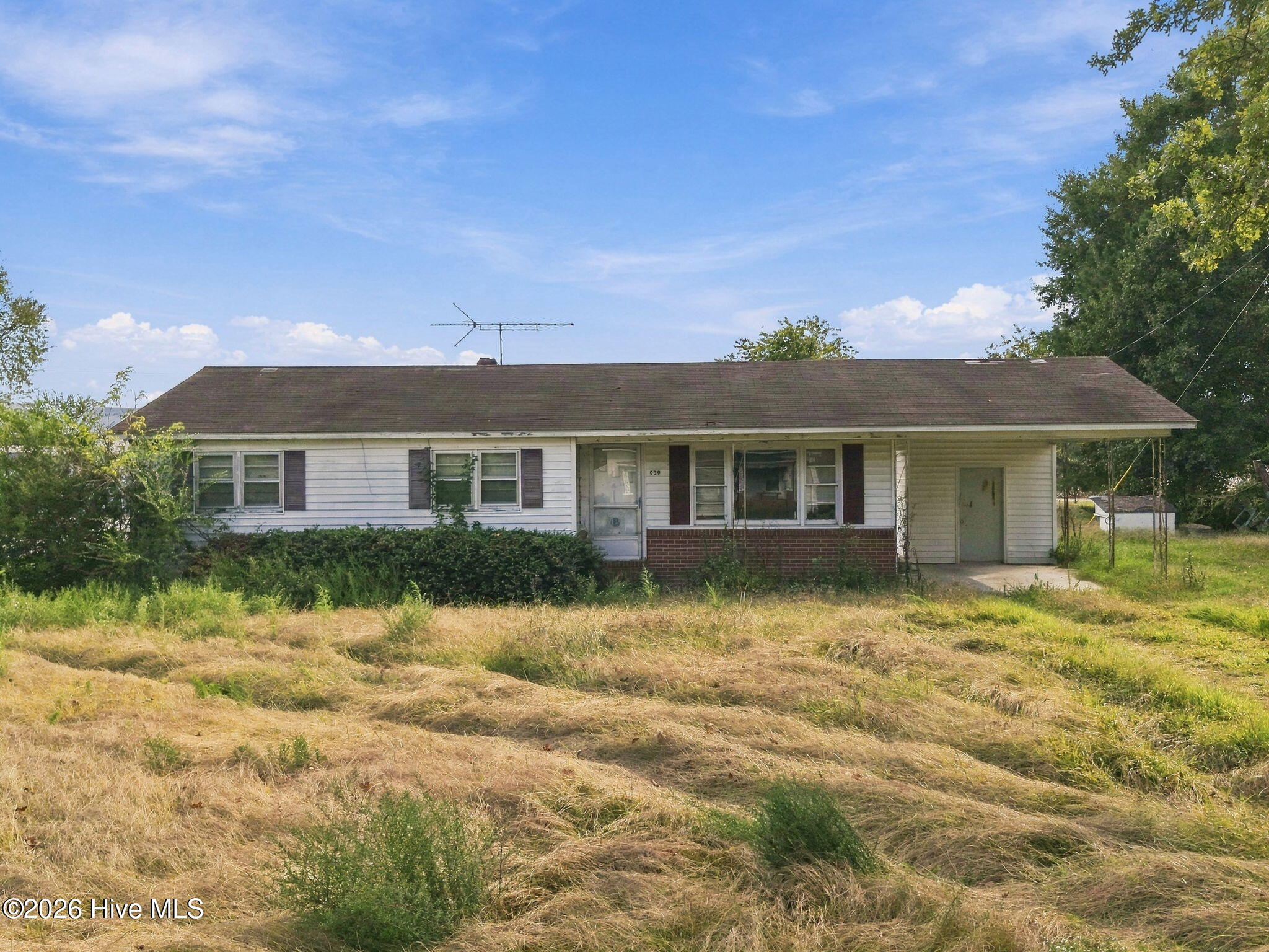 939 Hexlena Road Property Photo 1