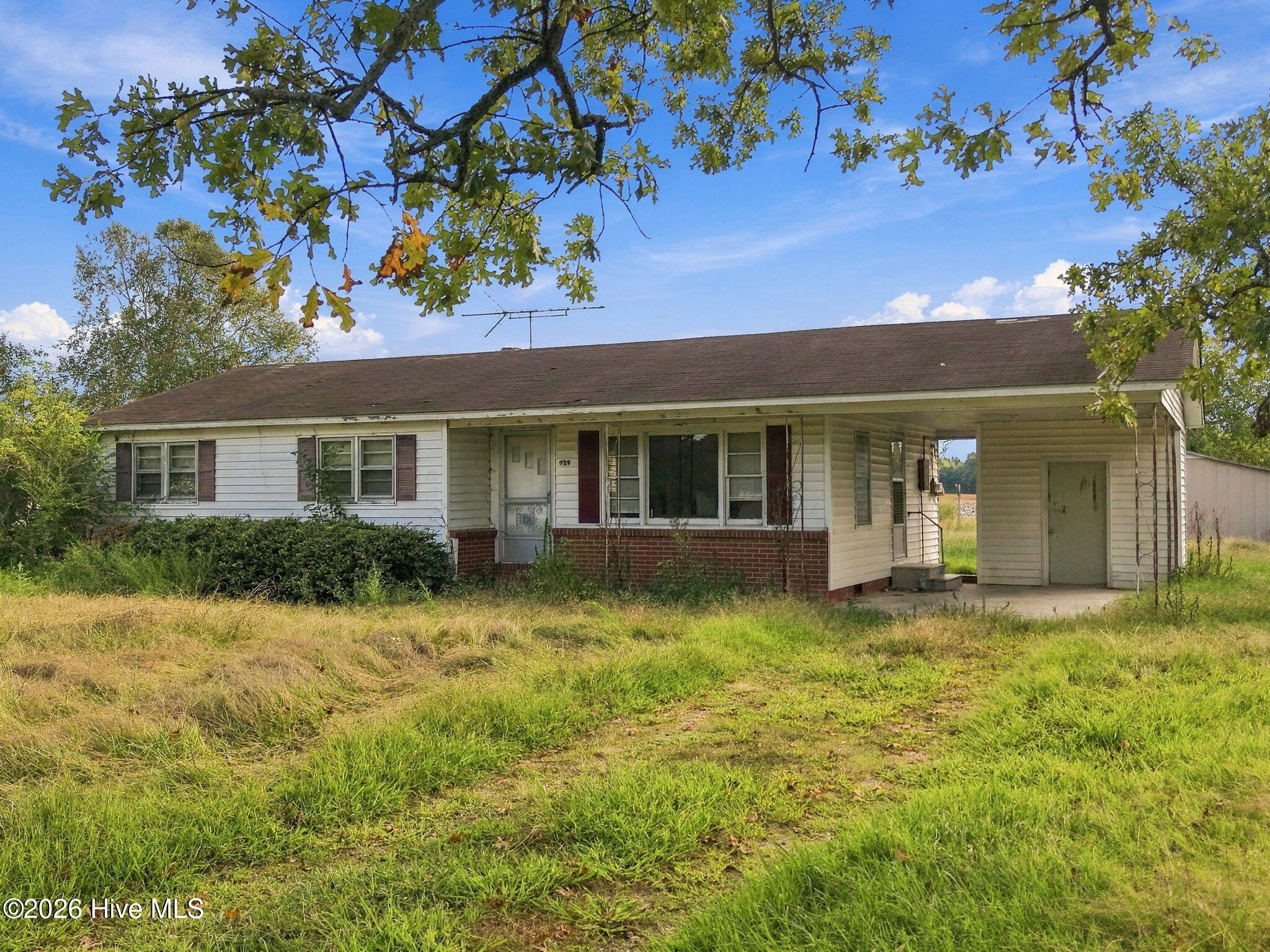 939 Hexlena Road Property Photo 2