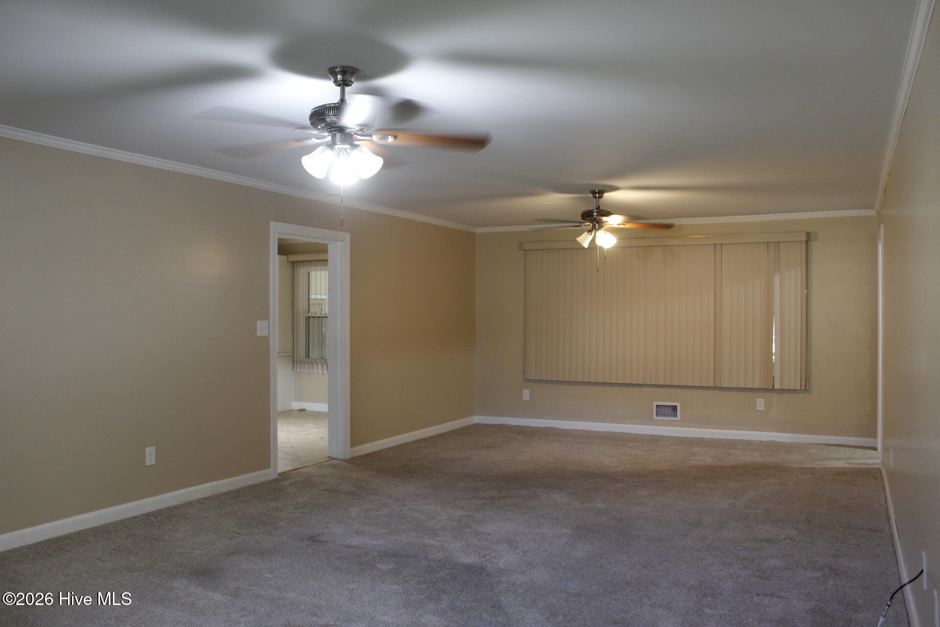 2124 Oleander Drive Property Photo 5