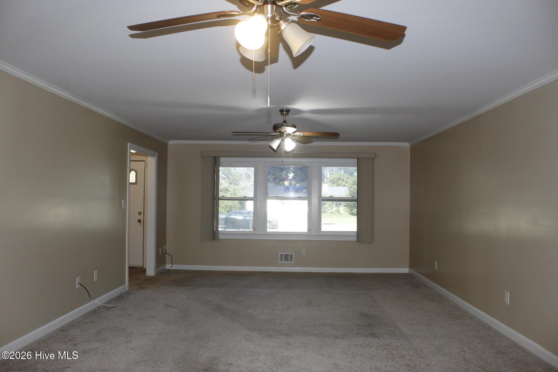 2124 Oleander Drive Property Photo 6
