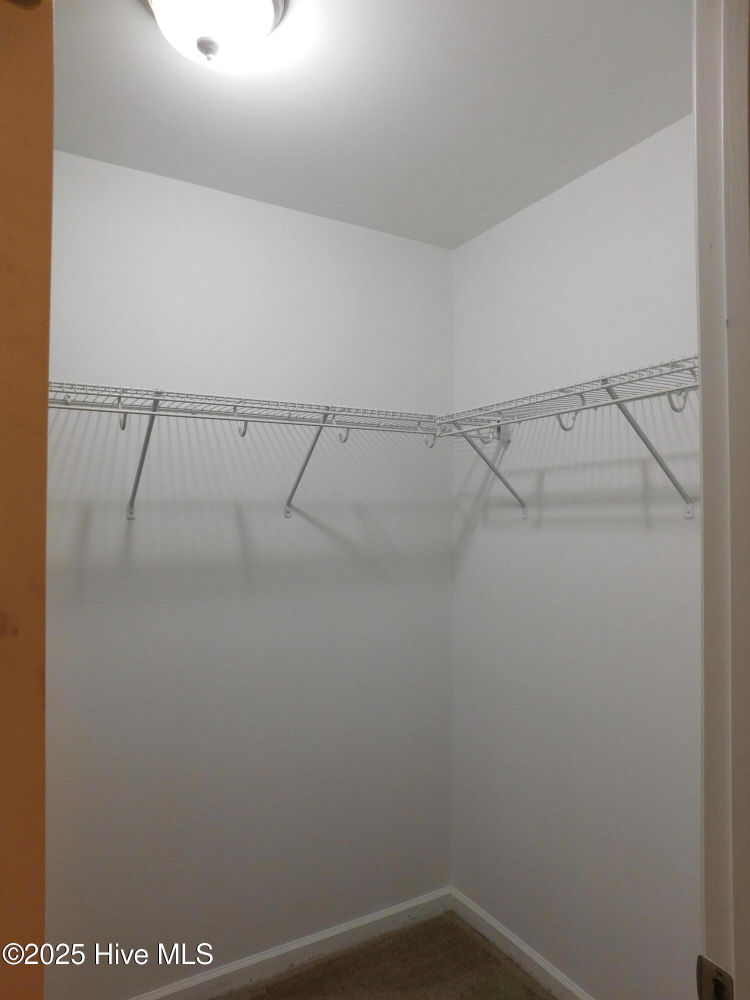107 Lynden Lane Property Photo 8