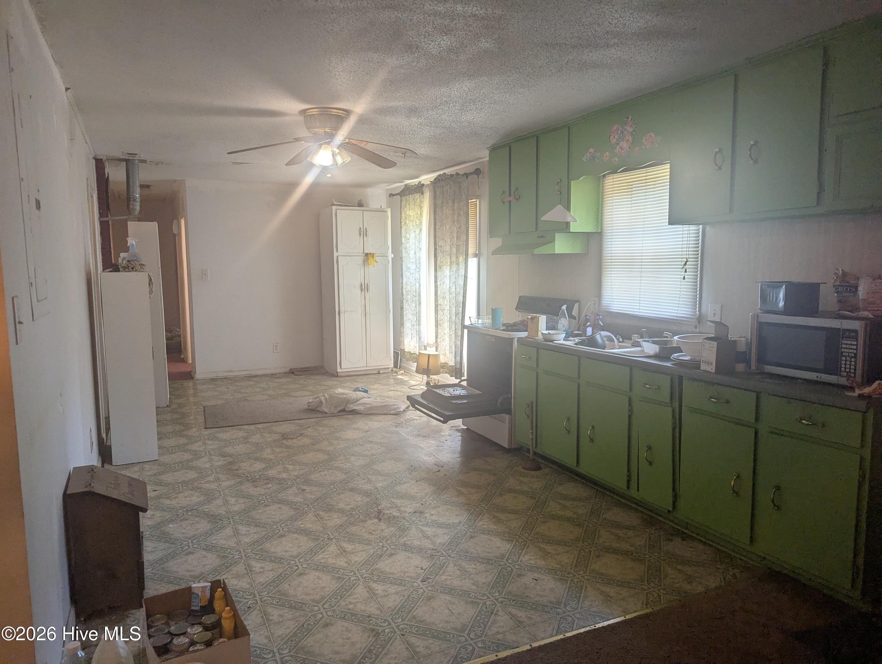 720 Old Moore Road Property Photo 3