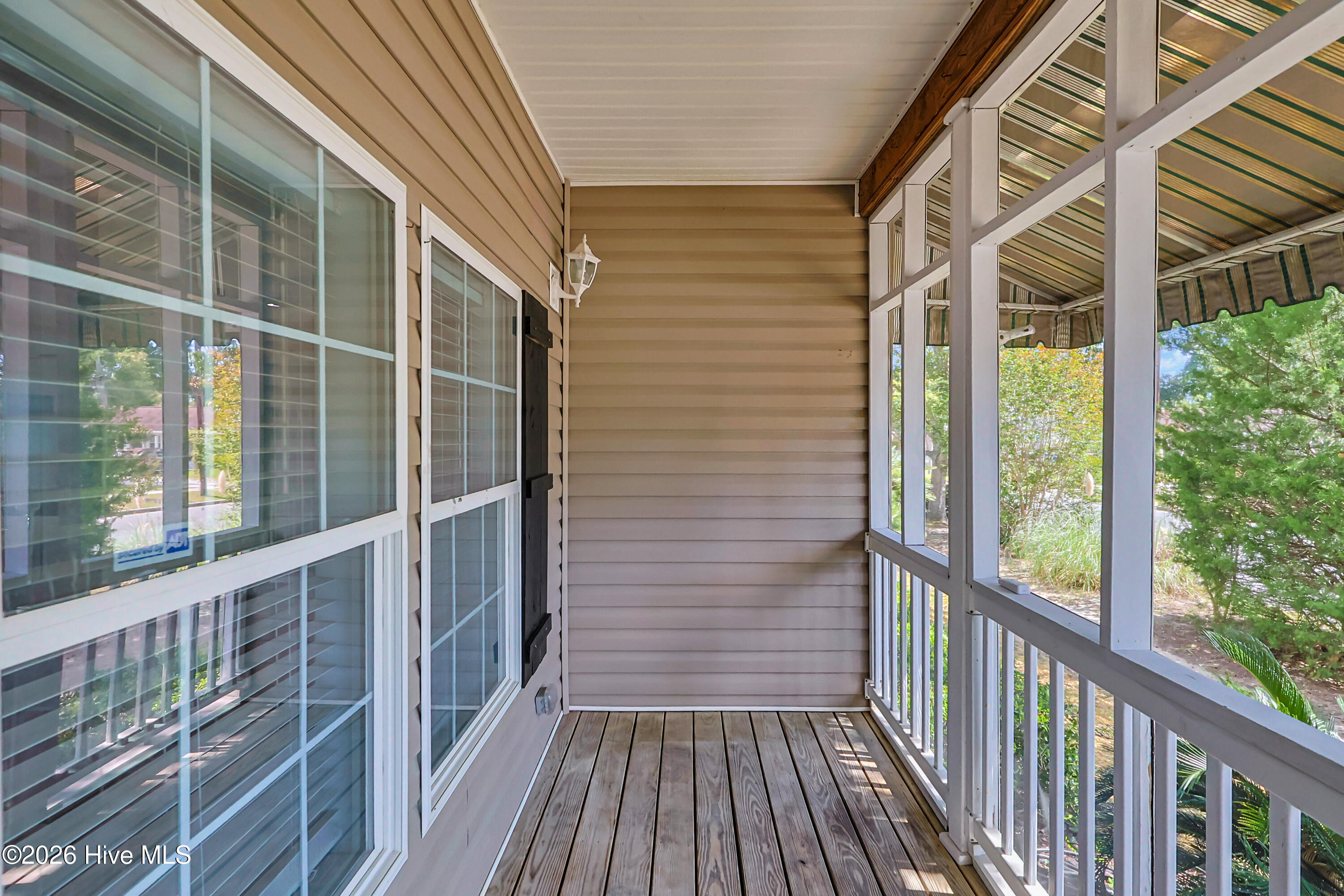 705 Swann Street Property Photo 5
