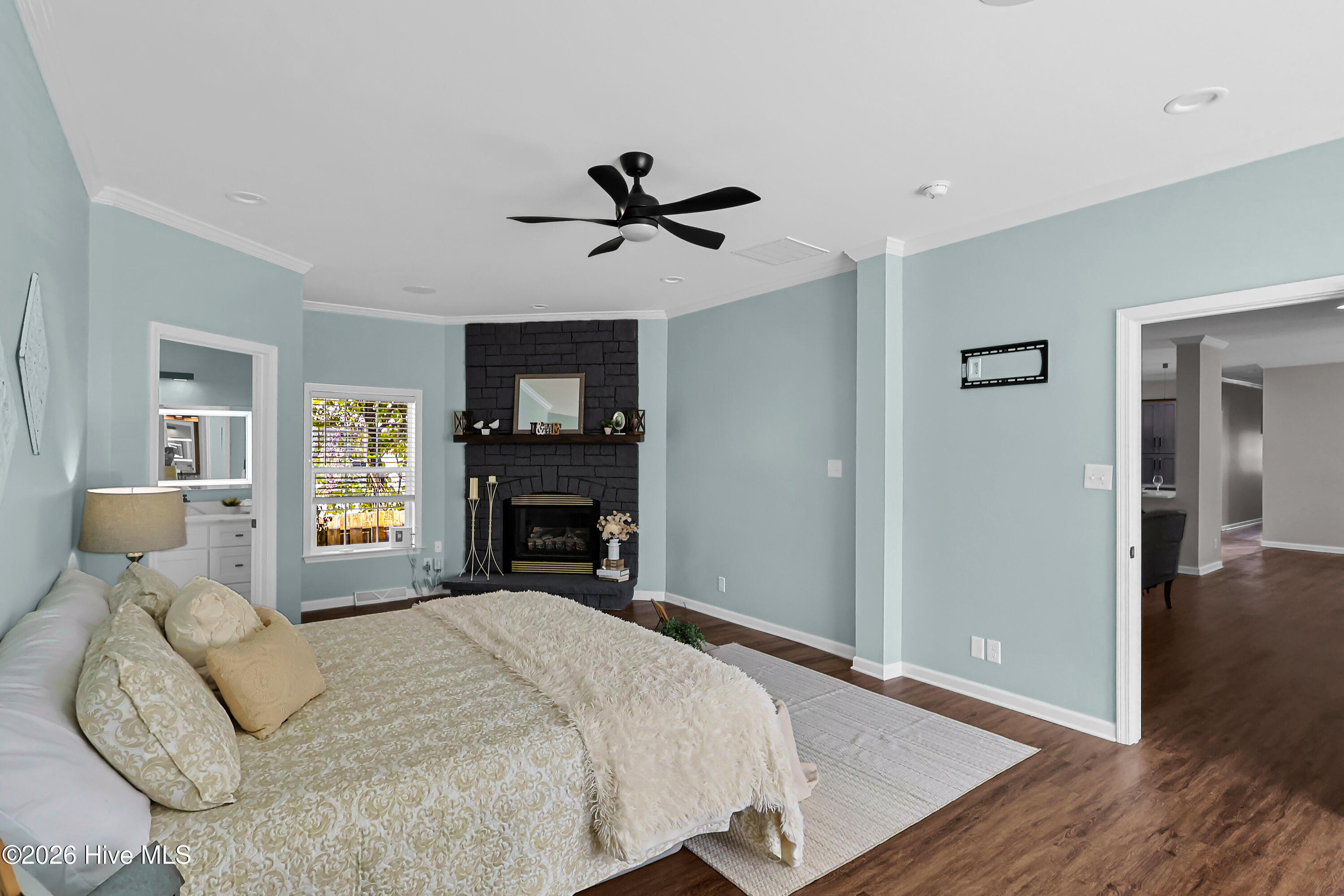 705 Swann Street Property Photo 25
