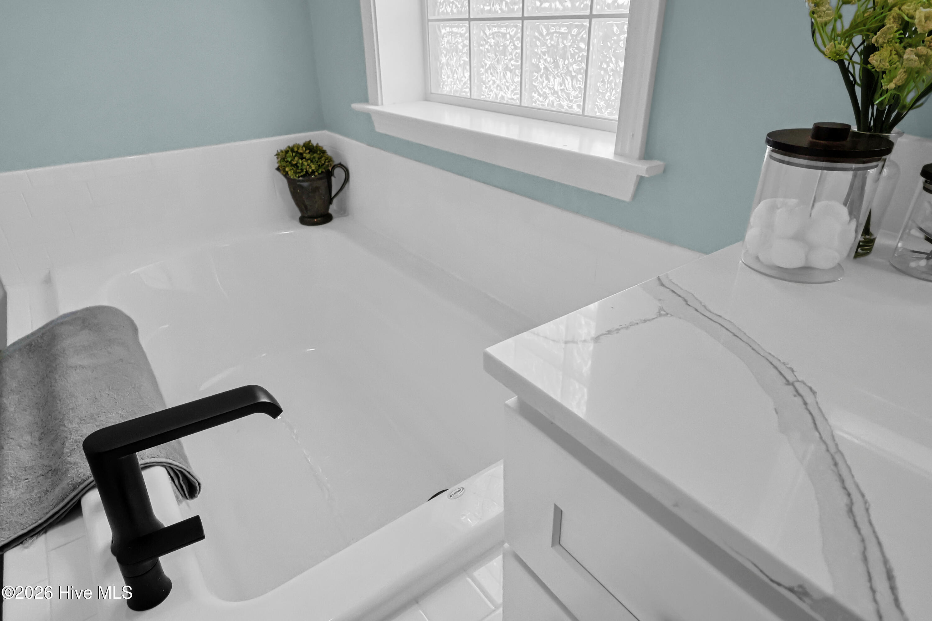 705 Swann Street Property Photo 34